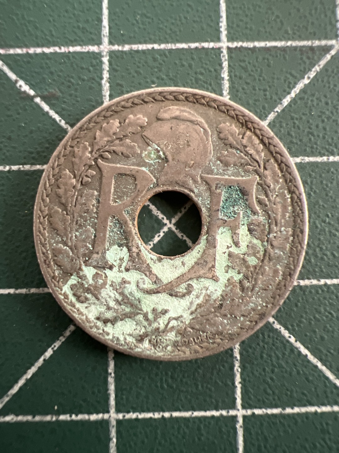 泡泡堂第八十期  世界硬币纪念章邮票专场（无押金，无佣金，捡漏，全场20包邮，偏远地区除外） 法国23年十分