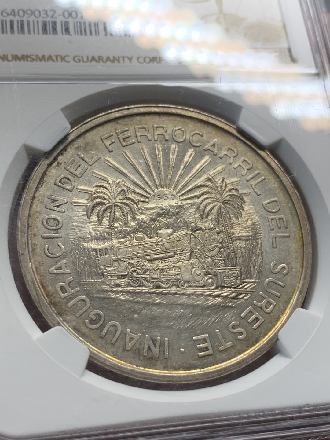 《竞宝斋》第93场-本周日，周一2场连拍（全场不限金额包邮） NGC MS62 墨西哥 1950年 南方铁路通车 5比索 大银币 比较少见品种 裸币价不低