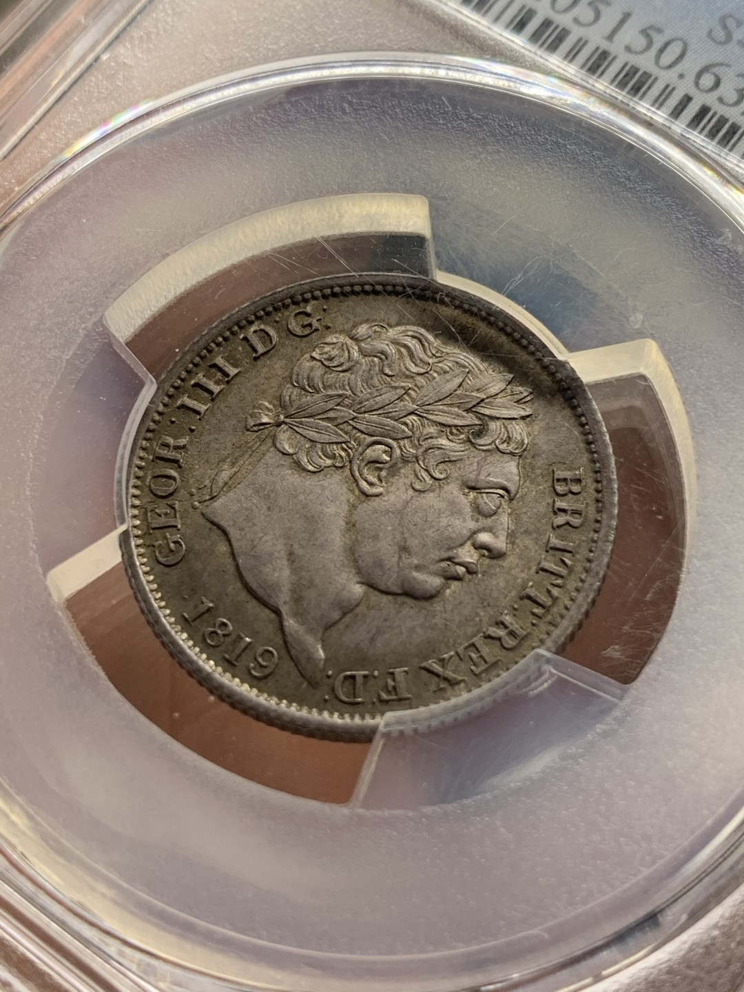 《竞宝斋》第93场-本周日，周一2场连拍（全场不限金额包邮） PCGS MS63 1819年 英国 乔三 先令银币 深五彩包浆 细节非常好