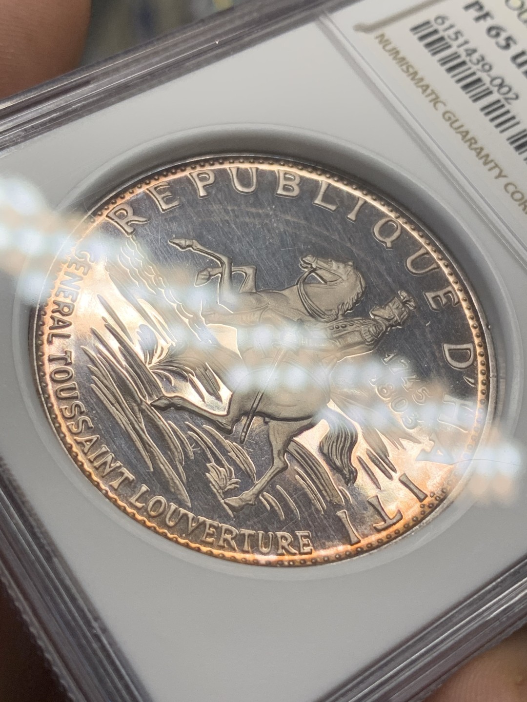 《竞宝斋》第93场-本周日，周一2场连拍（全场不限金额包邮） NGC-PF65UC 海地1970年10G将军加厚银币（带粉彩、加厚盒）发行量仅1500枚，重47.05g