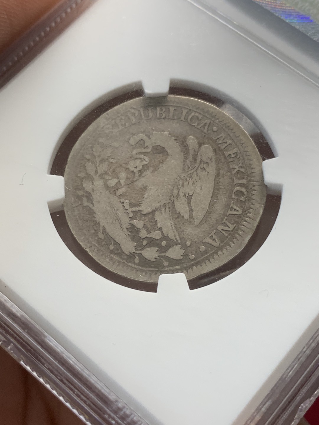 《竞宝斋》第93场-本周日，周一2场连拍（全场不限金额包邮） NGC VG-8 墨西哥 1824年 曲颈鹰 2 REAL 大名誉品 曲颈鹰，辅币有分无伤极少，VG8已经是亚军分，无点版本，鹰洋大涨，价值洼地。