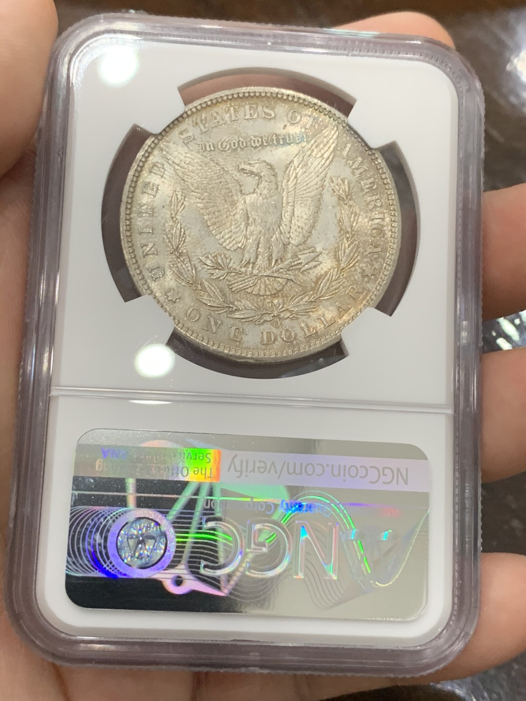 《竞宝斋》第93场-本周日，周一2场连拍（全场不限金额包邮） NGC-MS64 美国1904-O年 摩根一元大银币 环彩包浆 非常棒