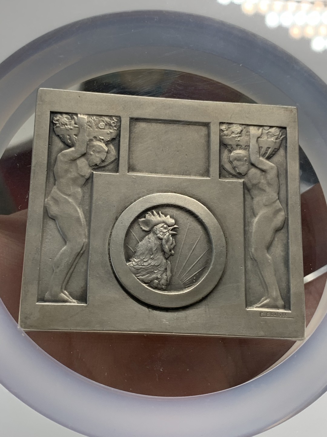 《竞宝斋》第93场-本周日，周一2场连拍（全场不限金额包邮） NGC-MS63 法国1930年代「诺尔晨报」装饰艺术大银章 首见 60X54MM 大规格  大盒封装