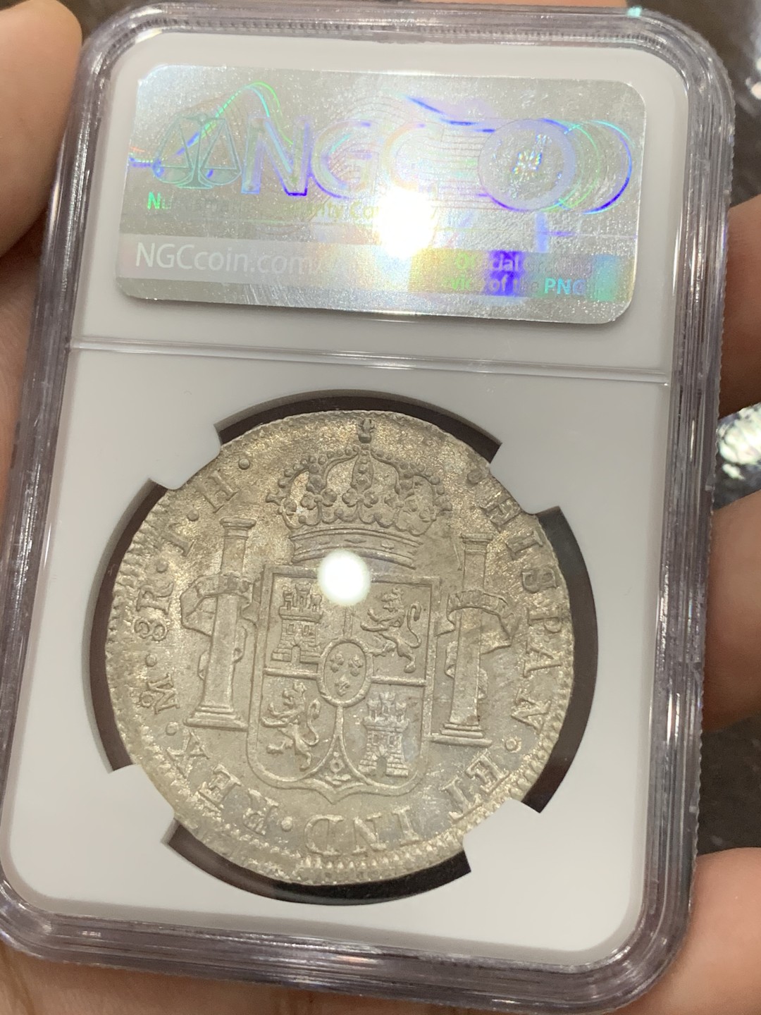 《竞宝斋》第93场-本周日，周一2场连拍（全场不限金额包邮） NGC MS61 墨西哥 1804年 卡洛斯四世 8R 双柱 大银币 正反深打 发纹清晰 难得