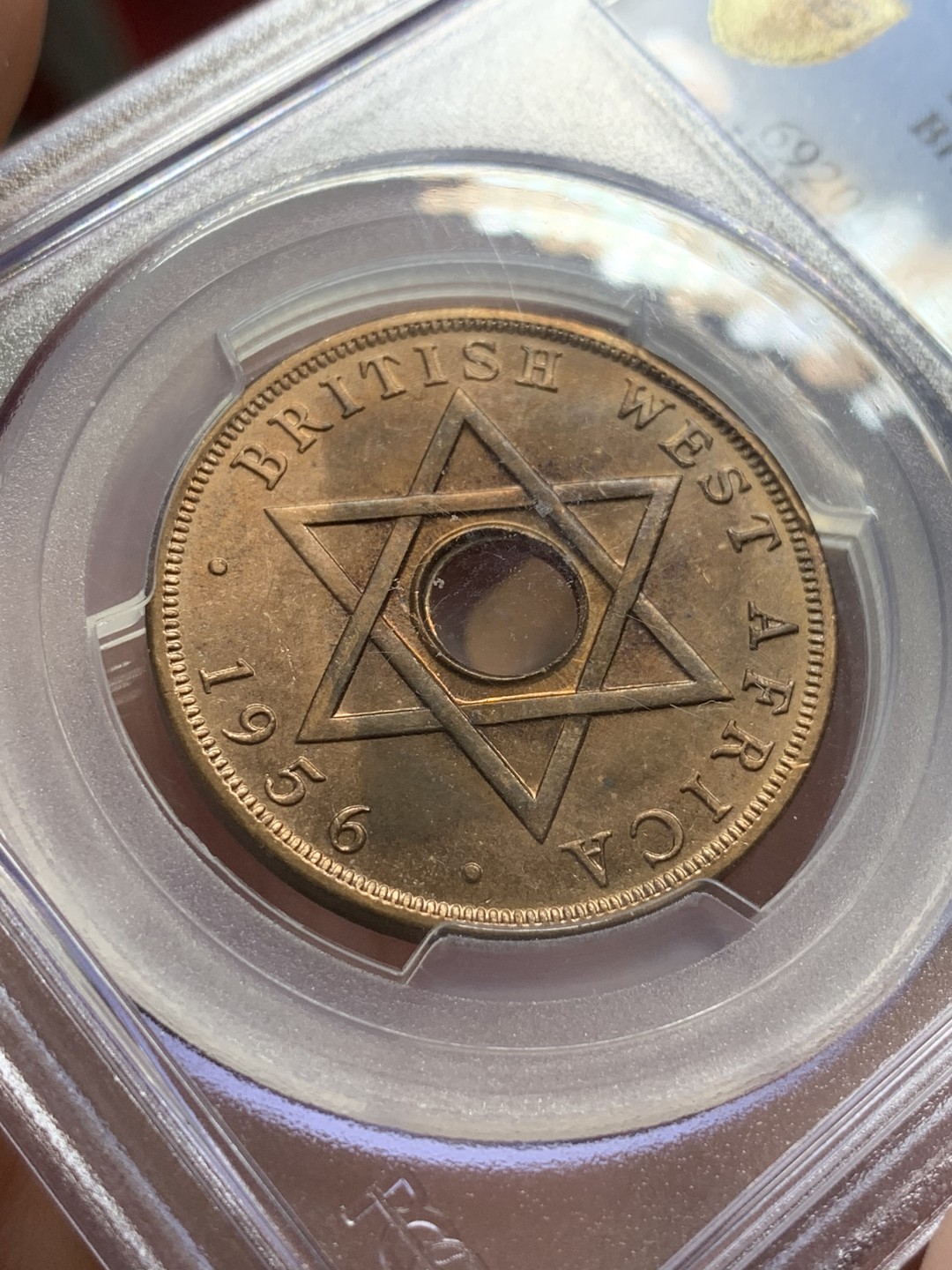 《竞宝斋》第93场-本周日，周一2场连拍（全场不限金额包邮） PCGS-MS64 英属西非 1956年KN 1便士 铜币 难得高分