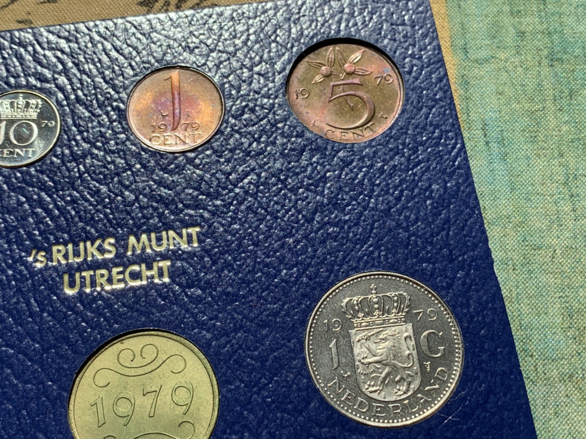 《竞宝斋》第93场-本周日，周一2场连拍（全场不限金额包邮） 荷兰1979年 朱丽安娜精制套币 一组7枚