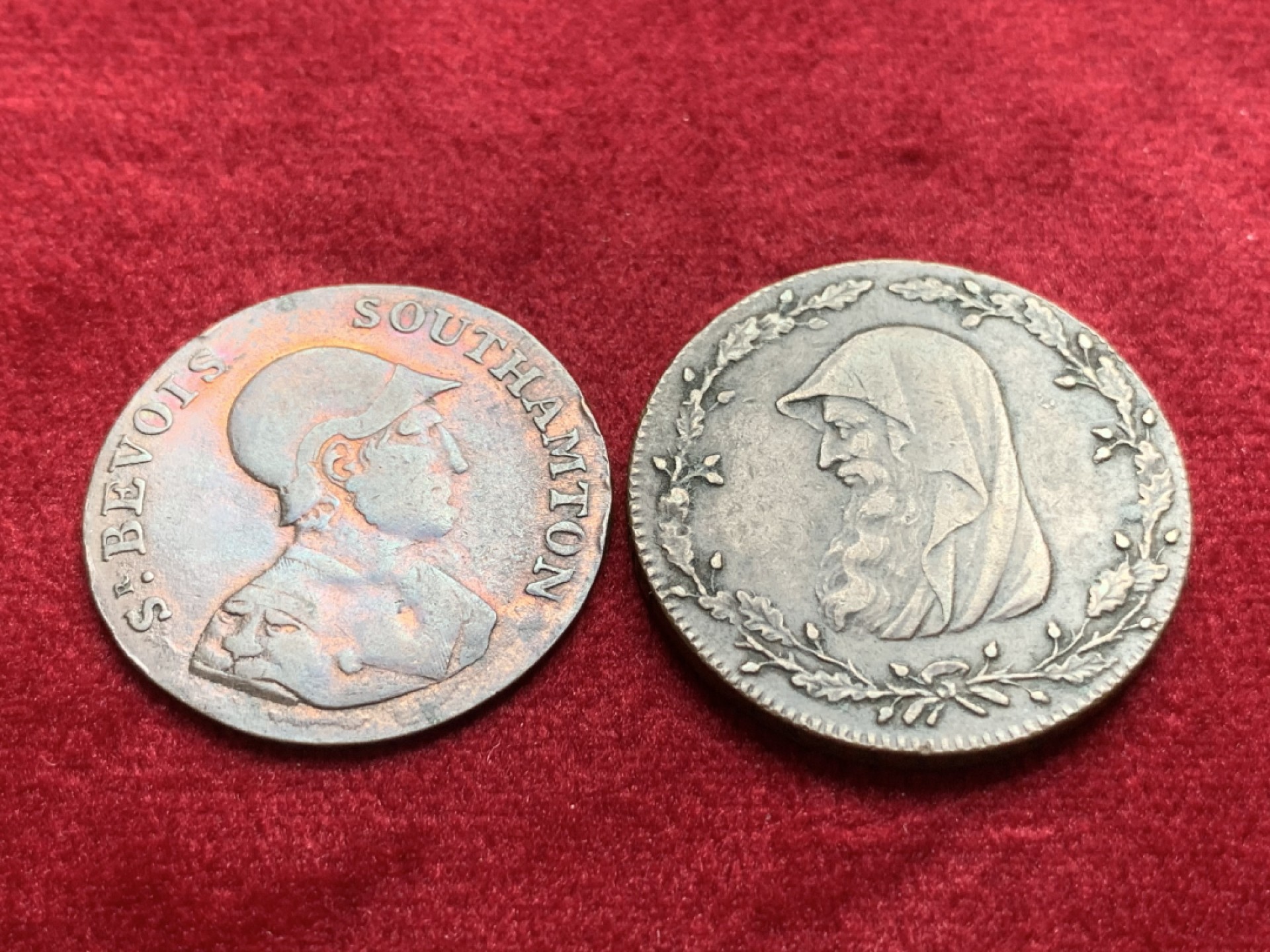 《竞宝斋》第93场-本周日，周一2场连拍（全场不限金额包邮） 英系代币两枚  1788利物浦半便士铜币/爱尔兰地区铜代币 1788超厚  爱尔兰代币少见