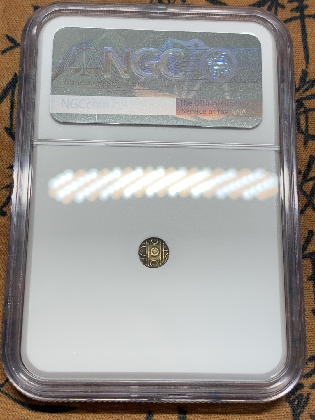 《竞宝斋》第93场-本周日，周一2场连拍（全场不限金额包邮） NGC-AU55 印度迈索尔 1638年 早期FANAM金币 比较少见的品种