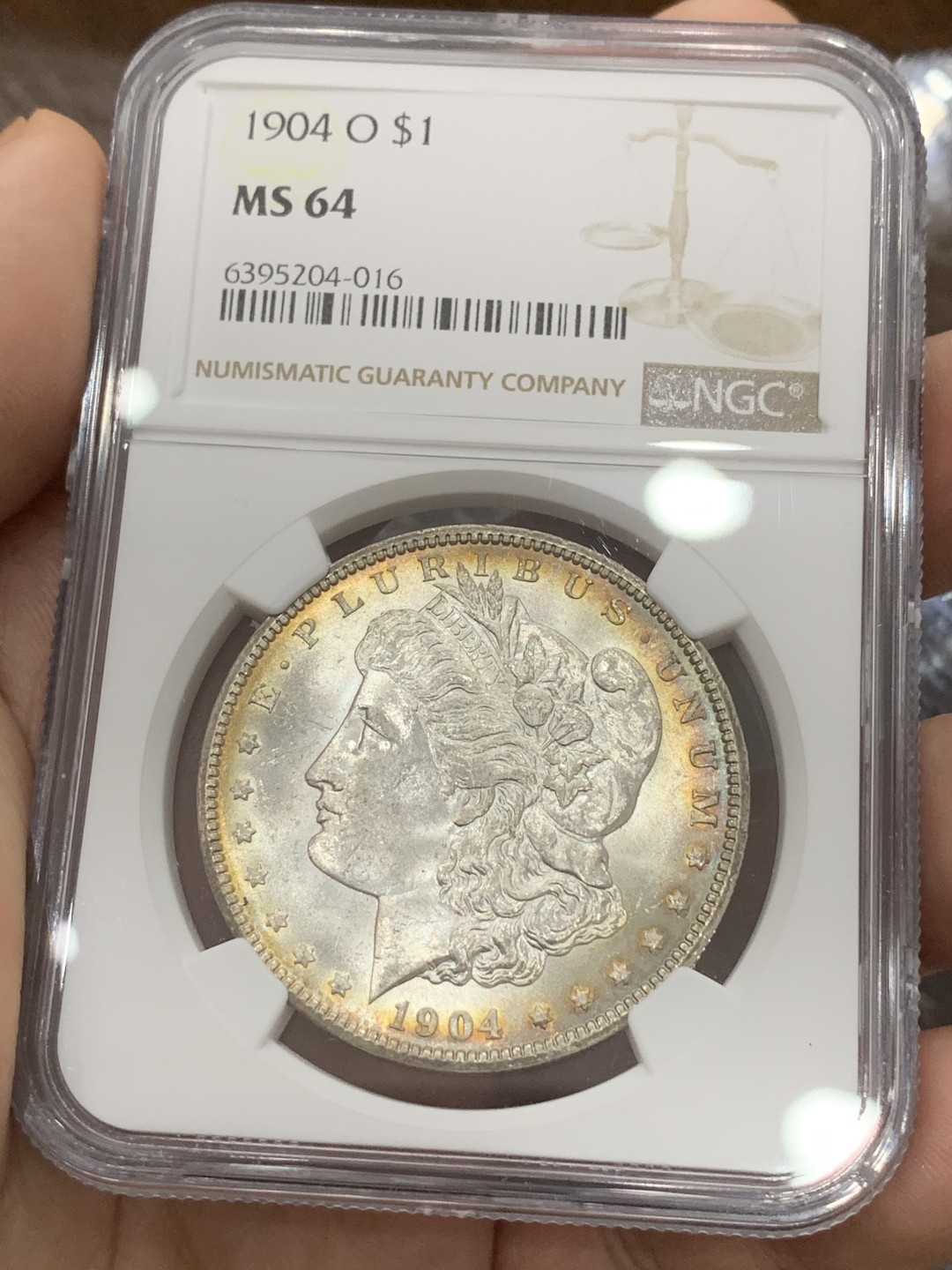 《竞宝斋》第93场-本周日，周一2场连拍（全场不限金额包邮） NGC-MS64 美国1904-O年 摩根一元大银币 环彩包浆 非常棒