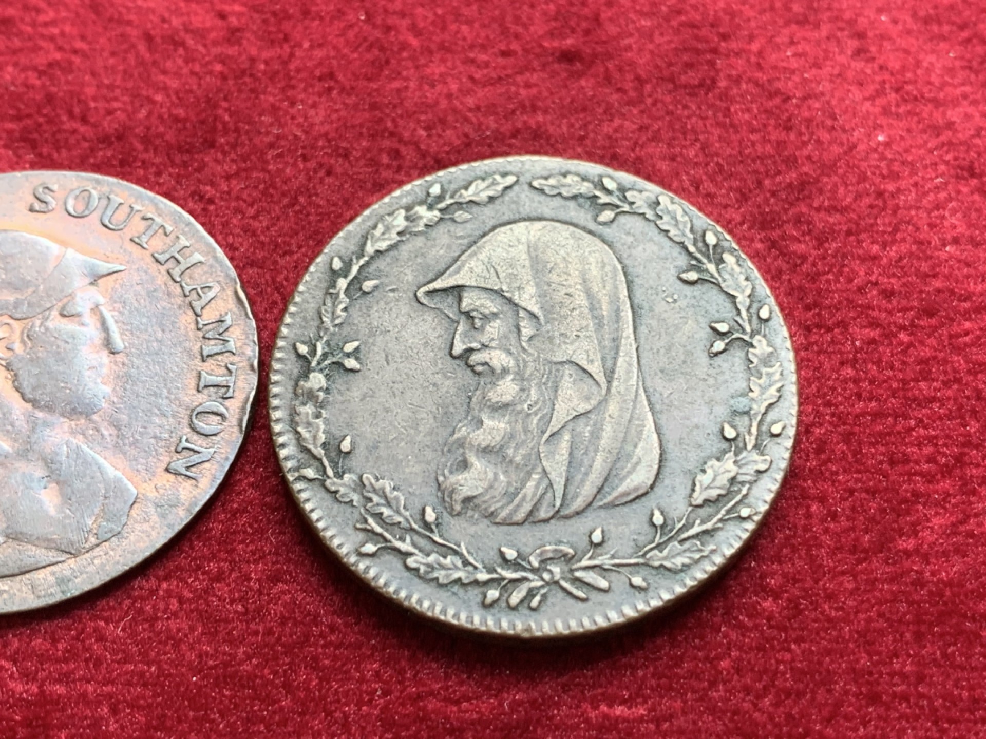 《竞宝斋》第93场-本周日，周一2场连拍（全场不限金额包邮） 英系代币两枚  1788利物浦半便士铜币/爱尔兰地区铜代币 1788超厚  爱尔兰代币少见