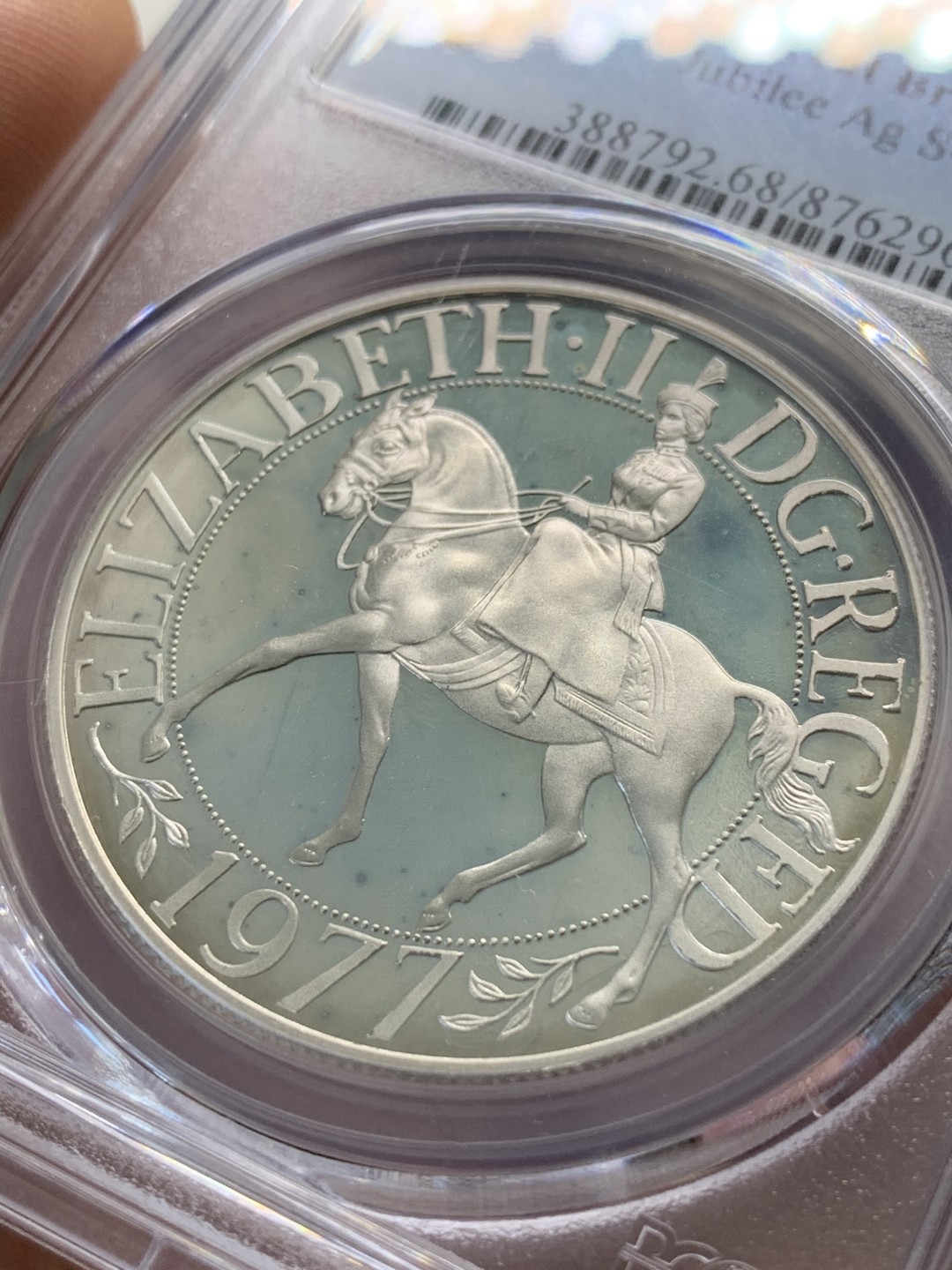 《竞宝斋》第93场-本周日，周一2场连拍（全场不限金额包邮） PCGS PR68DCAM 1977年英国25便士精制纪念银币 女王登基25周年 极品高分十分难得！