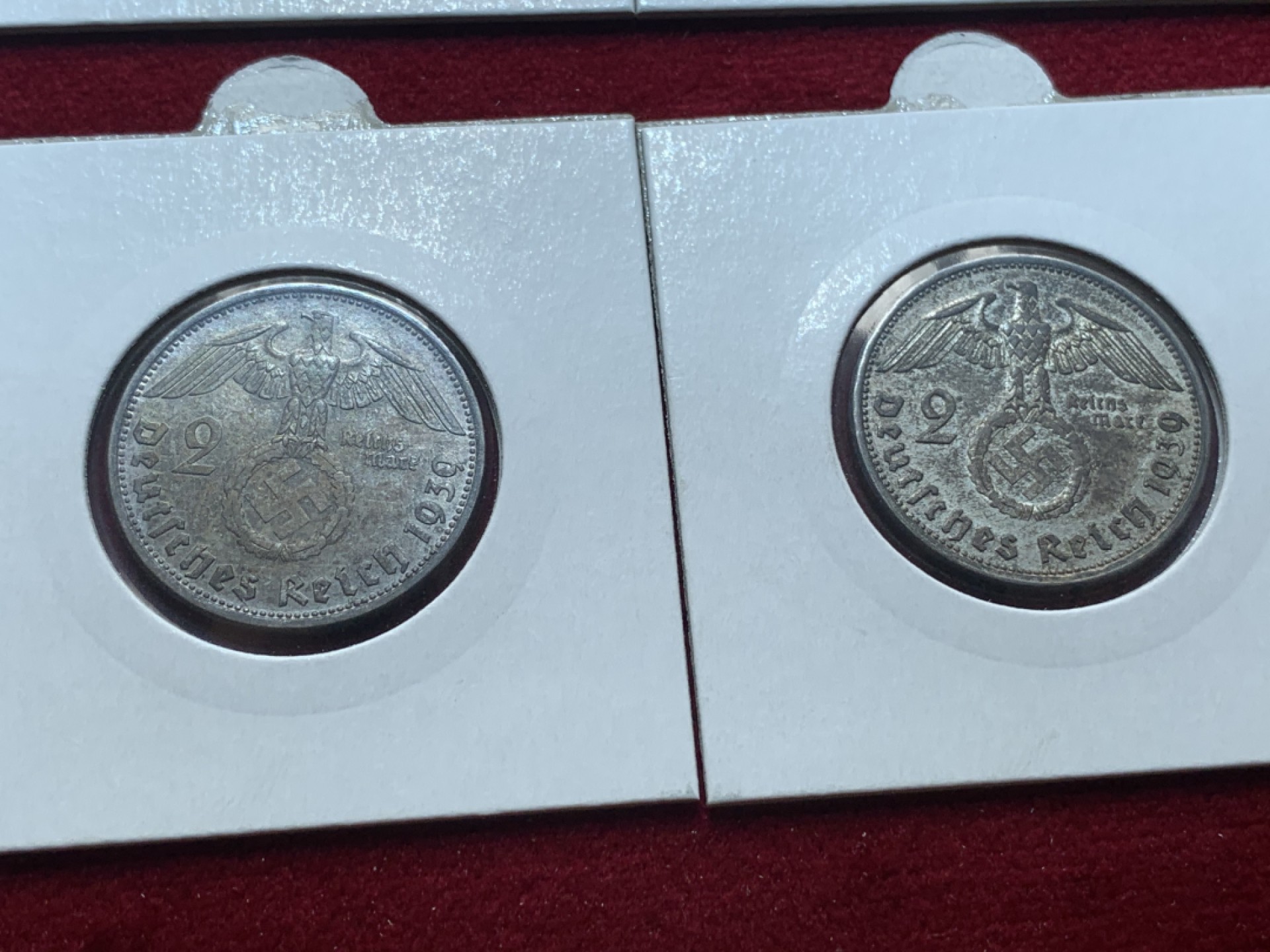 《竞宝斋》第93场-本周日，周一2场连拍（全场不限金额包邮） 兴登堡 2马克银币  1939年ADEFGJ六厂，E厂发行量250825枚，存量特别少 裸币，灯塔纸夹