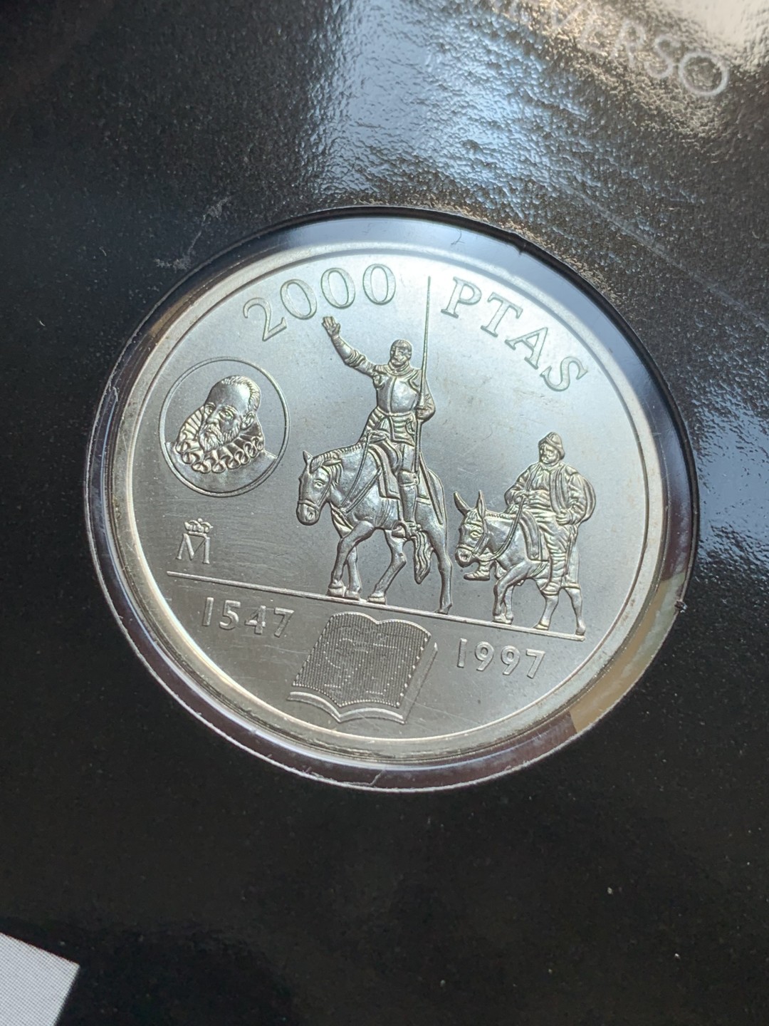 《竞宝斋》第93场-本周日，周一2场连拍（全场不限金额包邮） 卡装西班牙1997年 唐吉歌德 2000比塞塔大银币 18克 925银