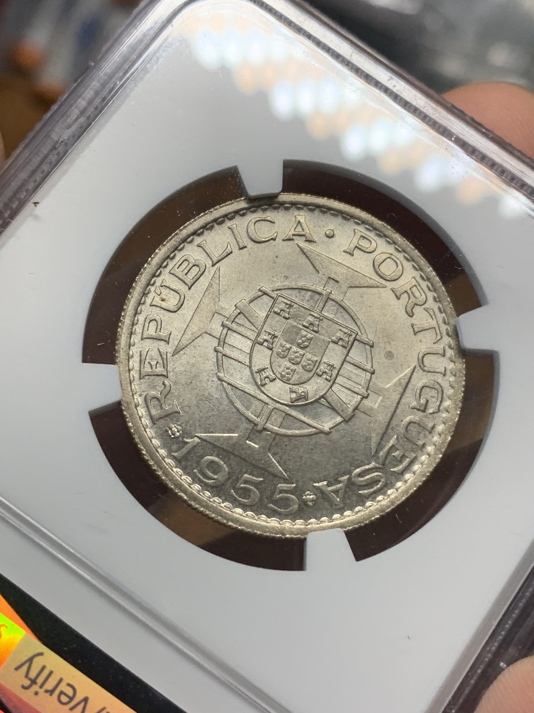 《竞宝斋》第93场-本周日，周一2场连拍（全场不限金额包邮） NGC-MS65 葡属安哥拉1955年20埃斯库多银币 高分好品