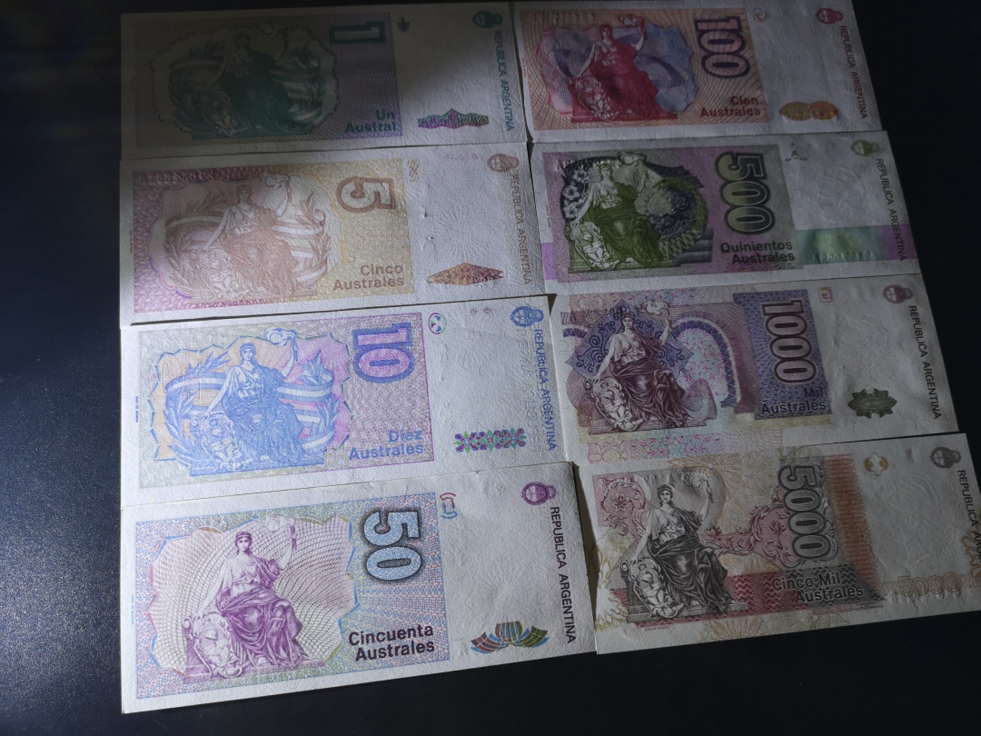 《外钞收藏家》第二百零一期 阿根廷一套八张 全新UNC