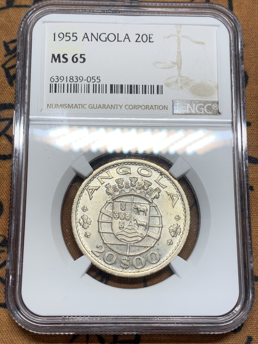 《竞宝斋》第93场-本周日，周一2场连拍（全场不限金额包邮） NGC-MS65 葡属安哥拉1955年20埃斯库多银币 高分好品