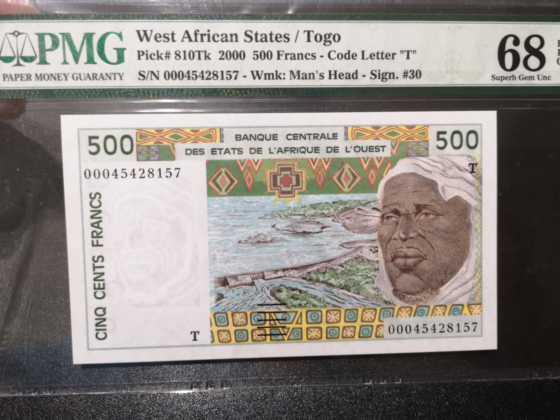 《外钞收藏家》第二百零四期 2000年西非500法郎 PMG68 超高分
