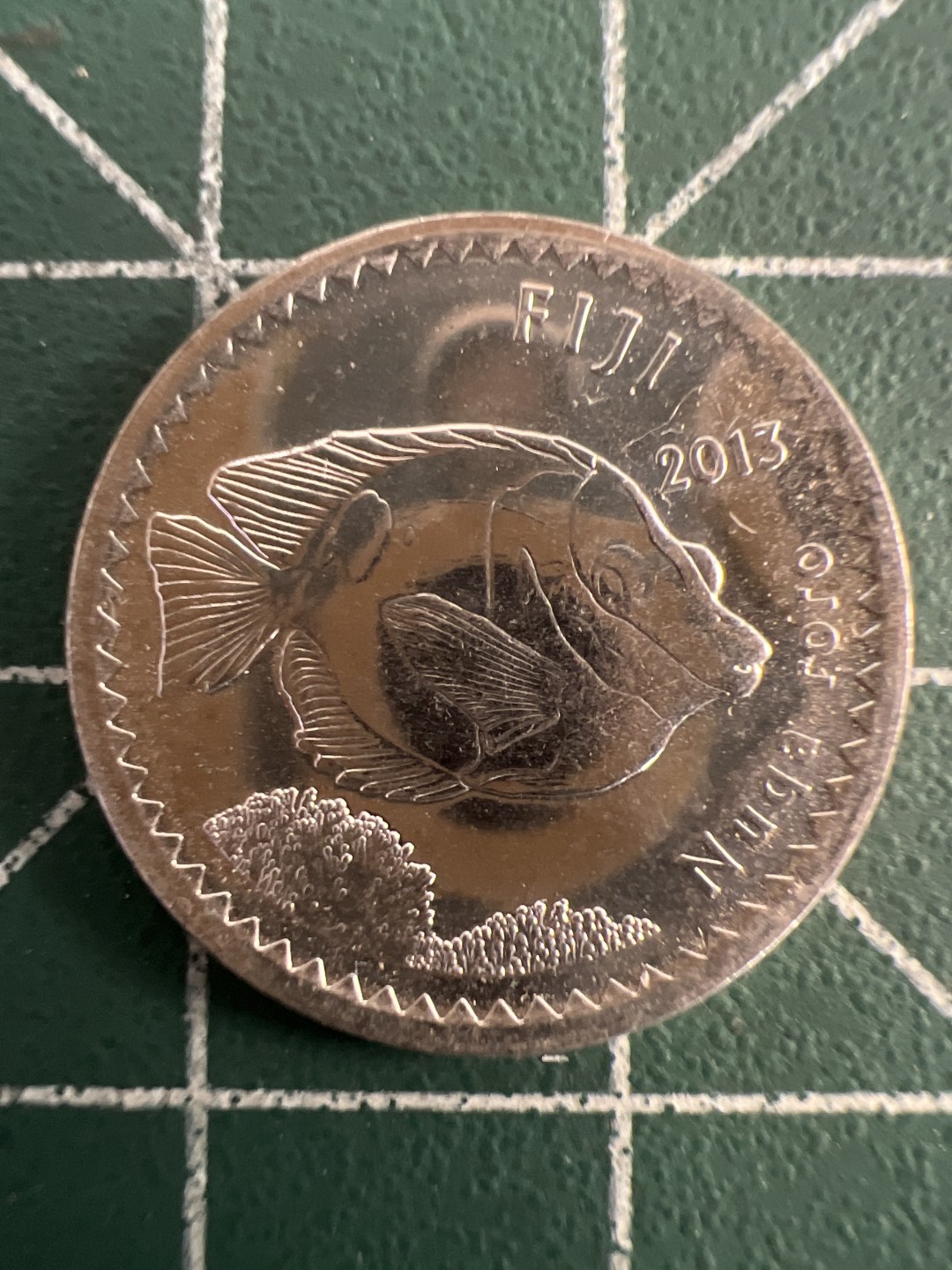 泡泡堂第八十一期  世界硬币专场（无押金，无佣金，捡漏，全场20包邮，偏远地区除外） 斐济亲嘴鱼