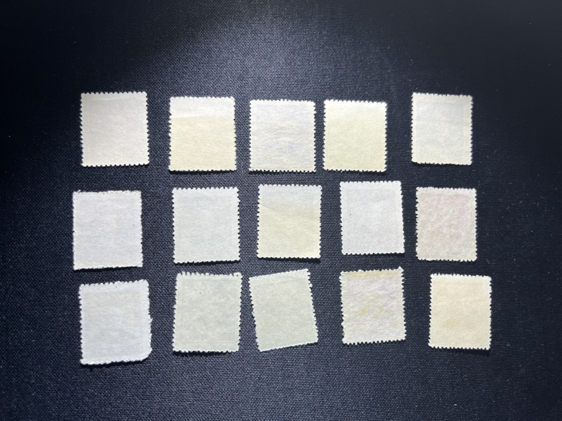 洪涛臻品 精品邮票限时拍卖第二十一期 不同面值孙中山像15枚，多数近全品，极个别上品，适合收藏