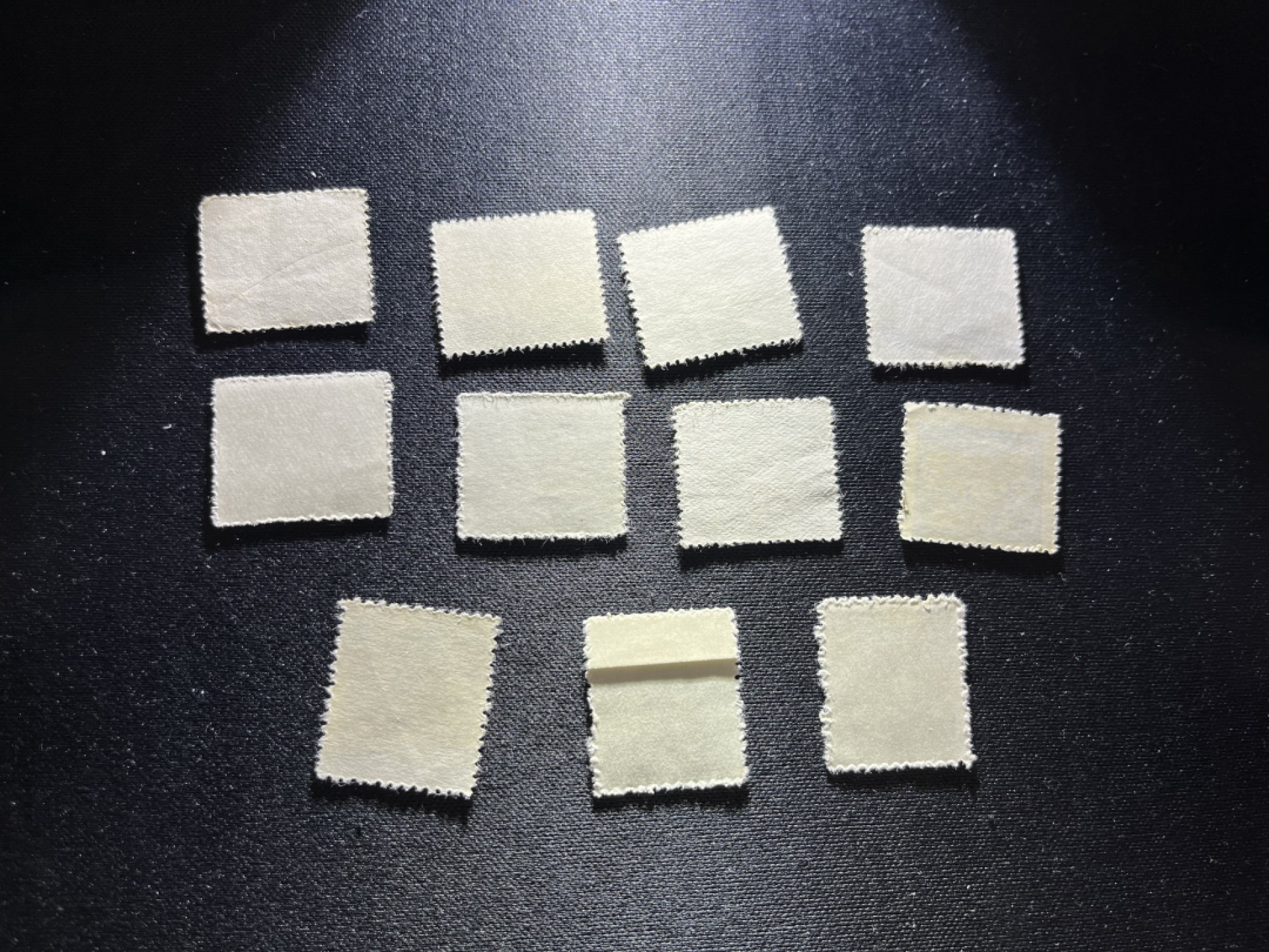 洪涛臻品 精选邮票限时拍卖第二十期 解放区火车头等邮票共计11枚，部分上品，部分全品，注意捡漏