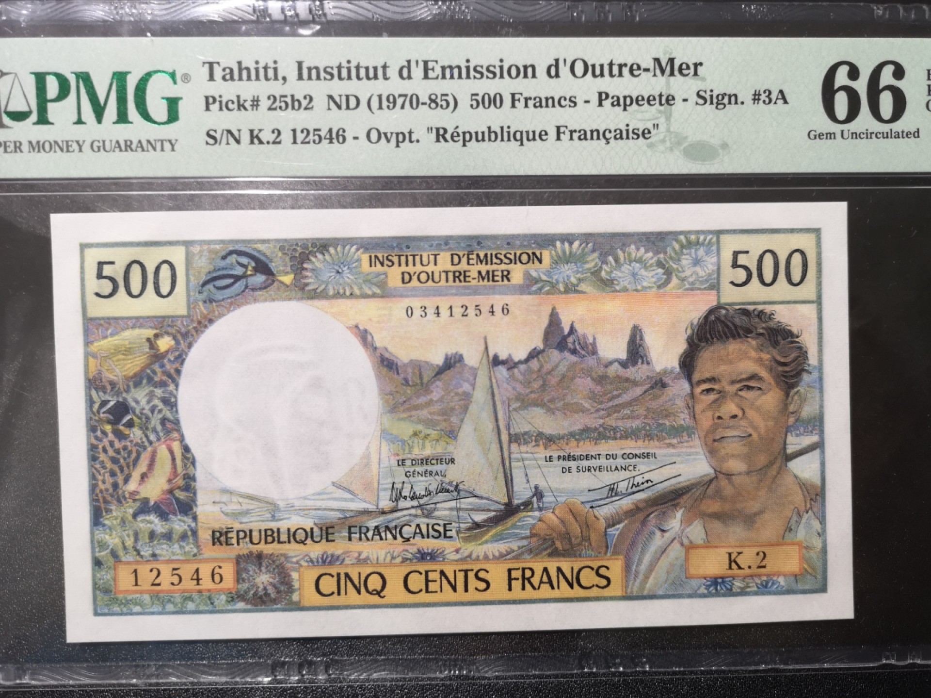 《外钞收藏家》第二百零一期 1970-85年塔希提岛500法郎 PMG66