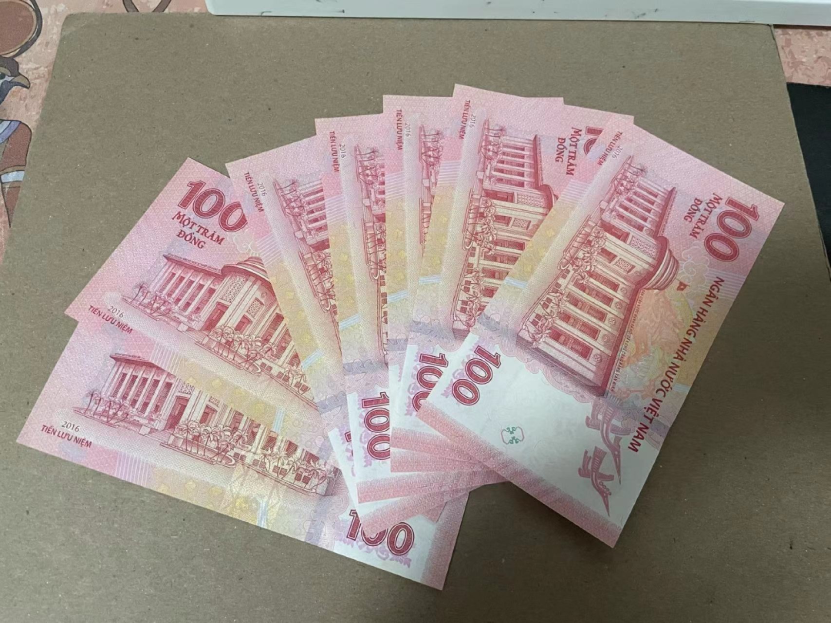 【Blue Auction】✨世界纸币精拍第222期 ——冠军舍那 【一组7张 无47】越南 2016年100盾 纪念钞 全新UNC （有一张带黄）