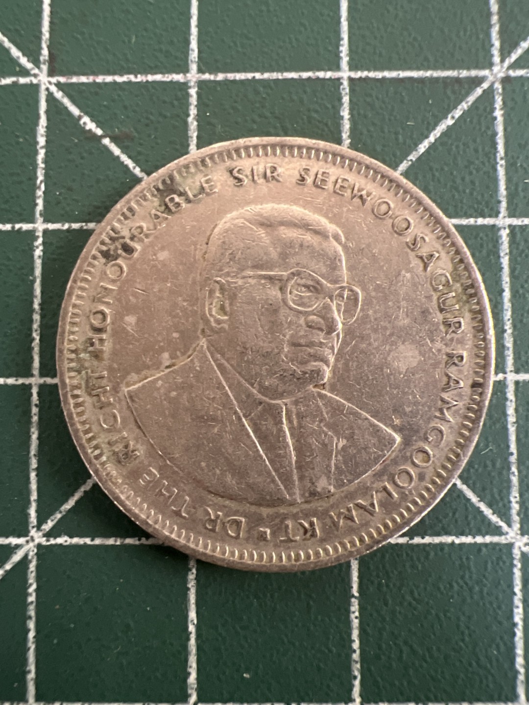 泡泡堂第八十二期  世界硬币纪念章纸币专场（无押金，无佣金，捡漏，全场20包邮，偏远地区除外） 毛里求斯一卢比