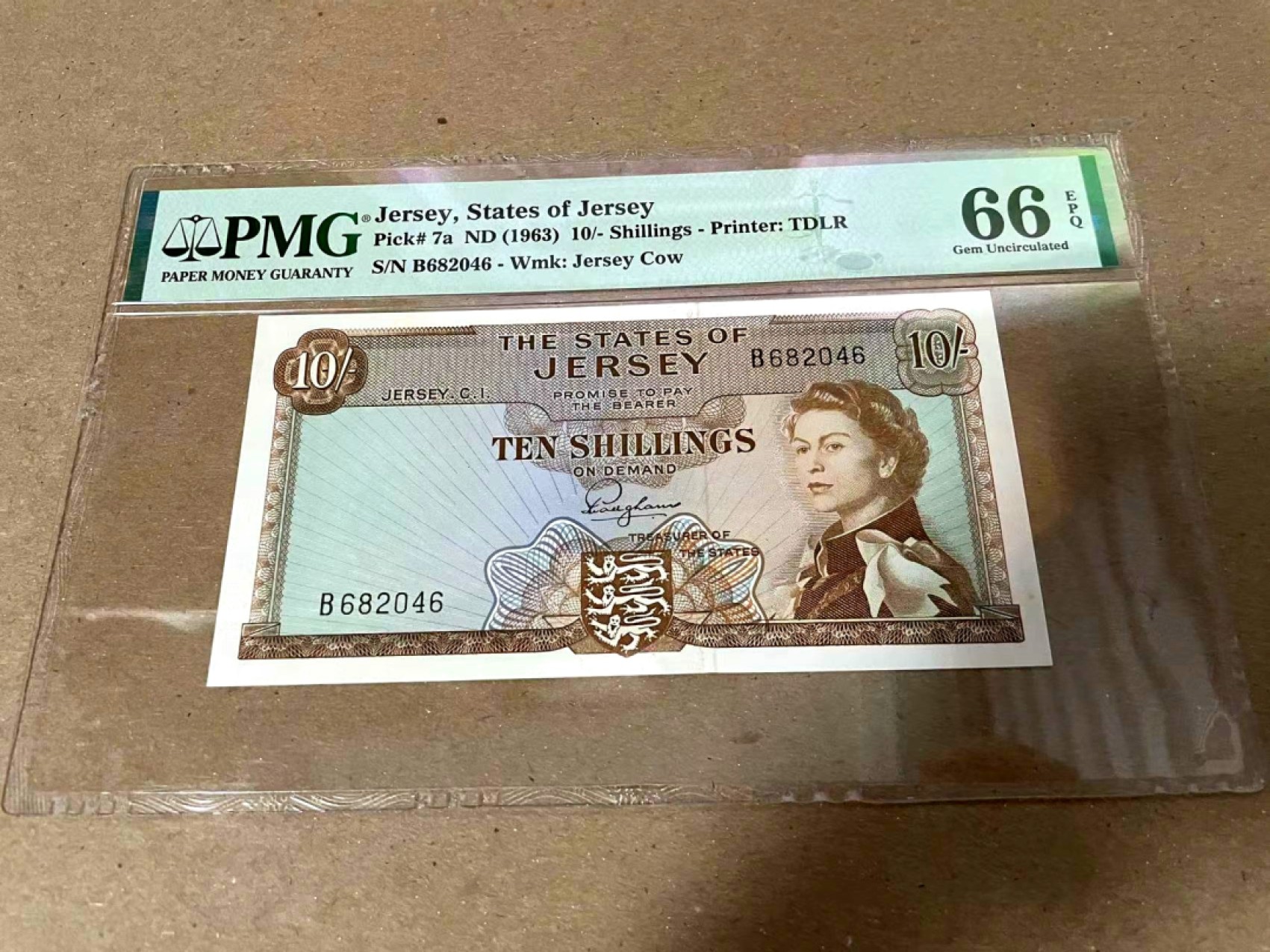 【Blue Auction】✨世界纸币精拍第222期 ——冠军舍那 泽西 1963年10先令 p7a 戎装女王 PMG66EPQ 