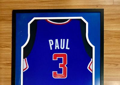 零元拍：“CP3”克里斯 保罗亲笔签字装裱球衣 Steiner公司亲鉴定认证标+证书，快船球衣，已做精美裱框。 - 零元拍：“CP3”克里斯 保罗亲笔签字装裱球衣 Steiner公司亲鉴定认证标+证书，快船球衣，已做精美裱框。