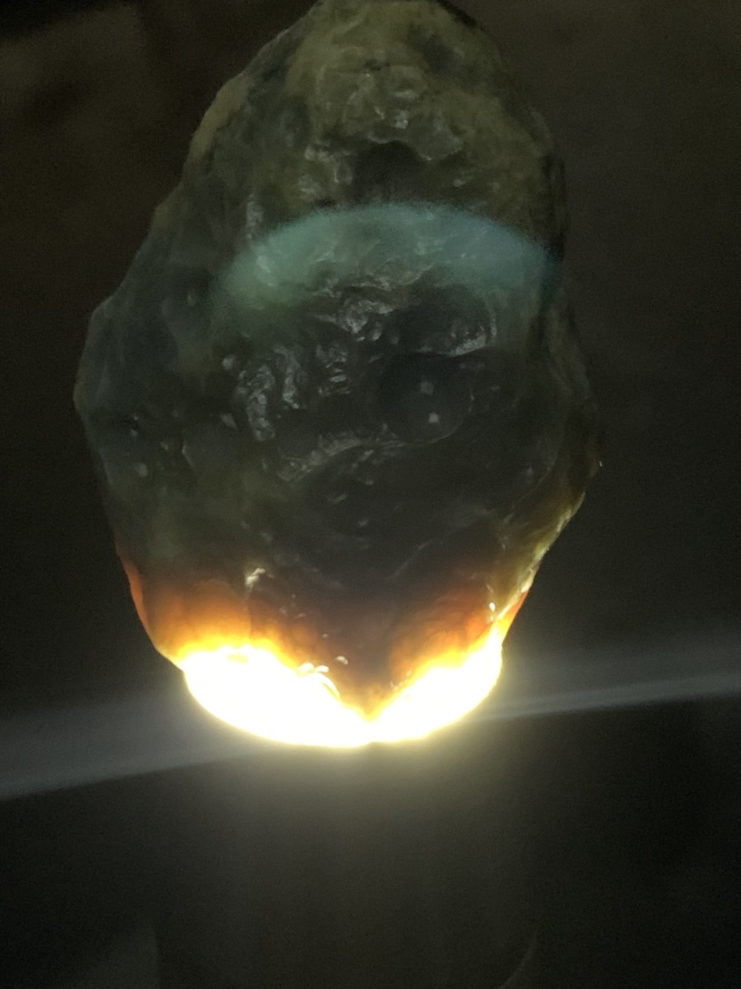 精美阿拉善高玉化蜂窝筋脉石原石一颗，