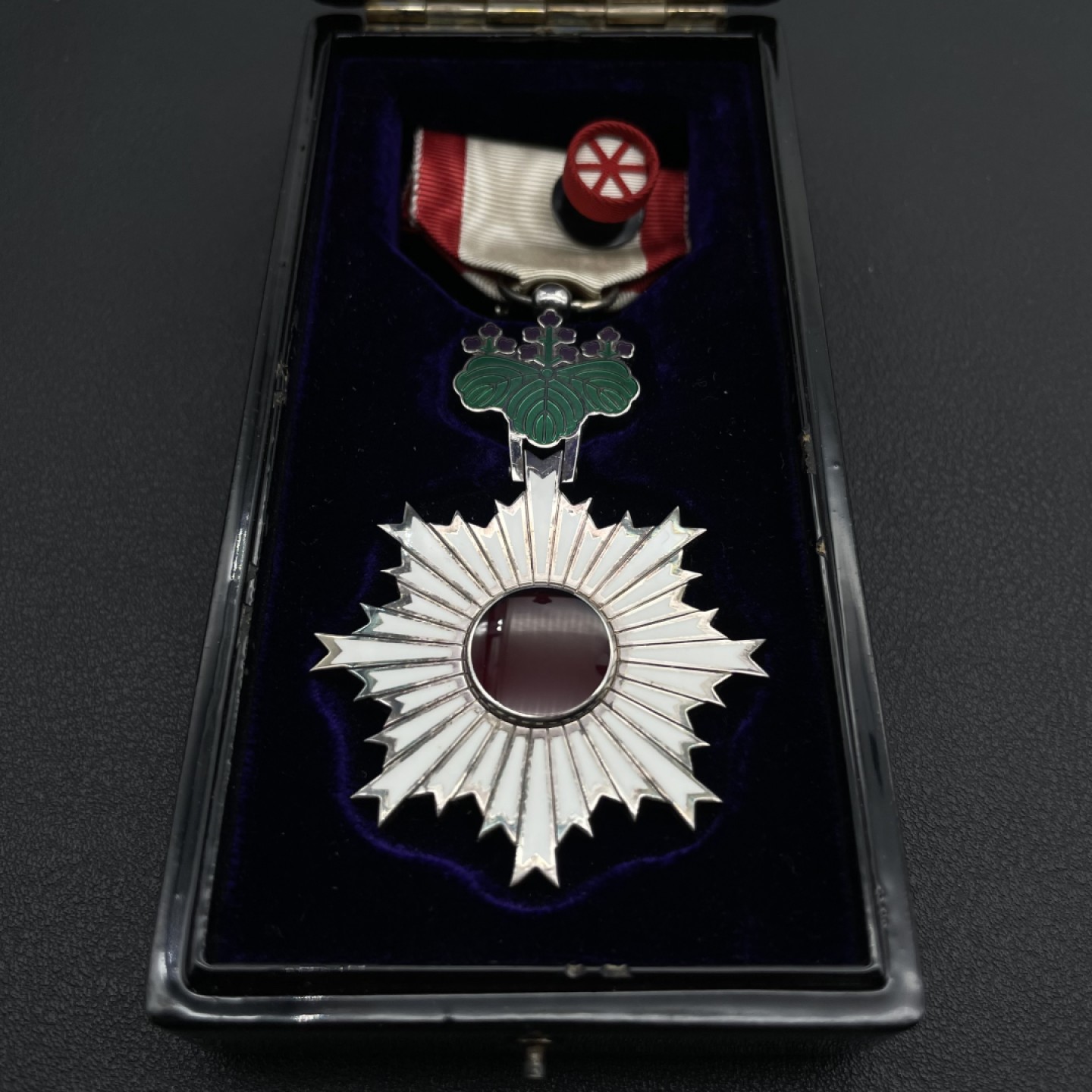 勋章奖章交易所9月10日群拍 日本六等旭日勋章