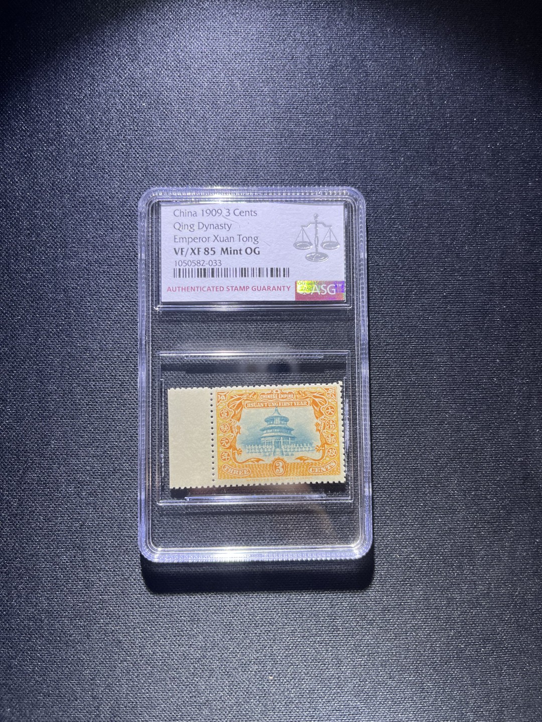 洪涛臻品 精选邮票限时拍卖第二十三期 宣统登基邮票新  总筋3分 ASG85分一枚，OG，撕大块送评，边纸，背胶润，齿孔饱满，高配版85分，状态极佳，105最严格出分，可以砸壳博90分。3分总筋，注意捡漏