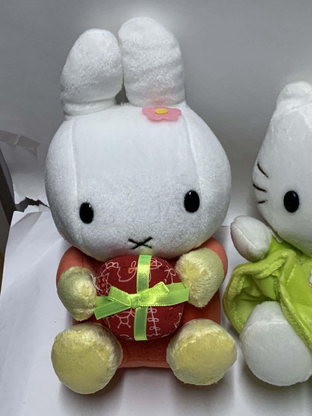 零元拍：HolleKitty和圣诞小白兔毛绒公仔一对