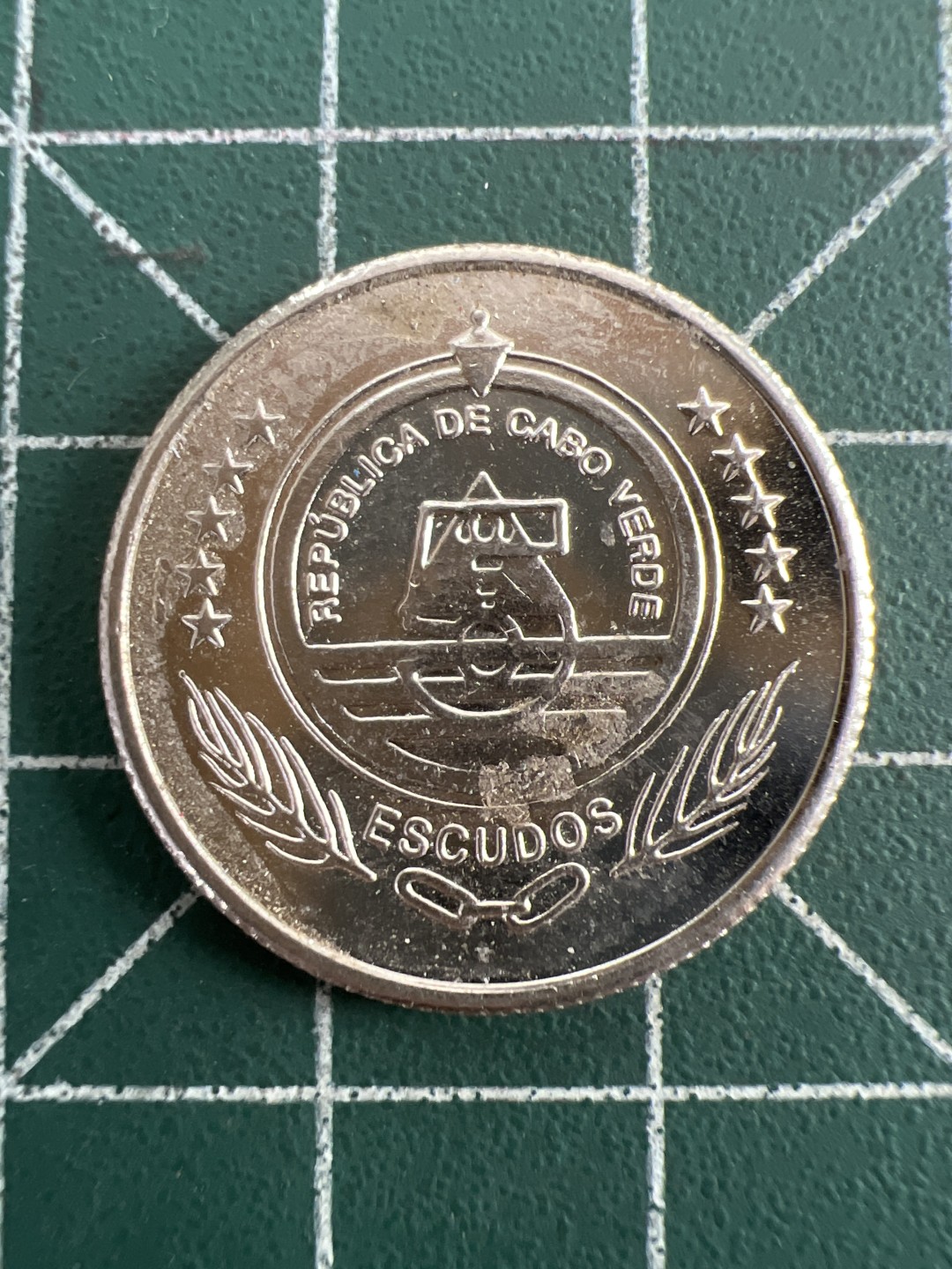 泡泡堂第九十六期  世界硬币纪念章邮票专场（无押金，无佣金，捡漏，全场20包邮，偏远地区除外） 佛得角5埃