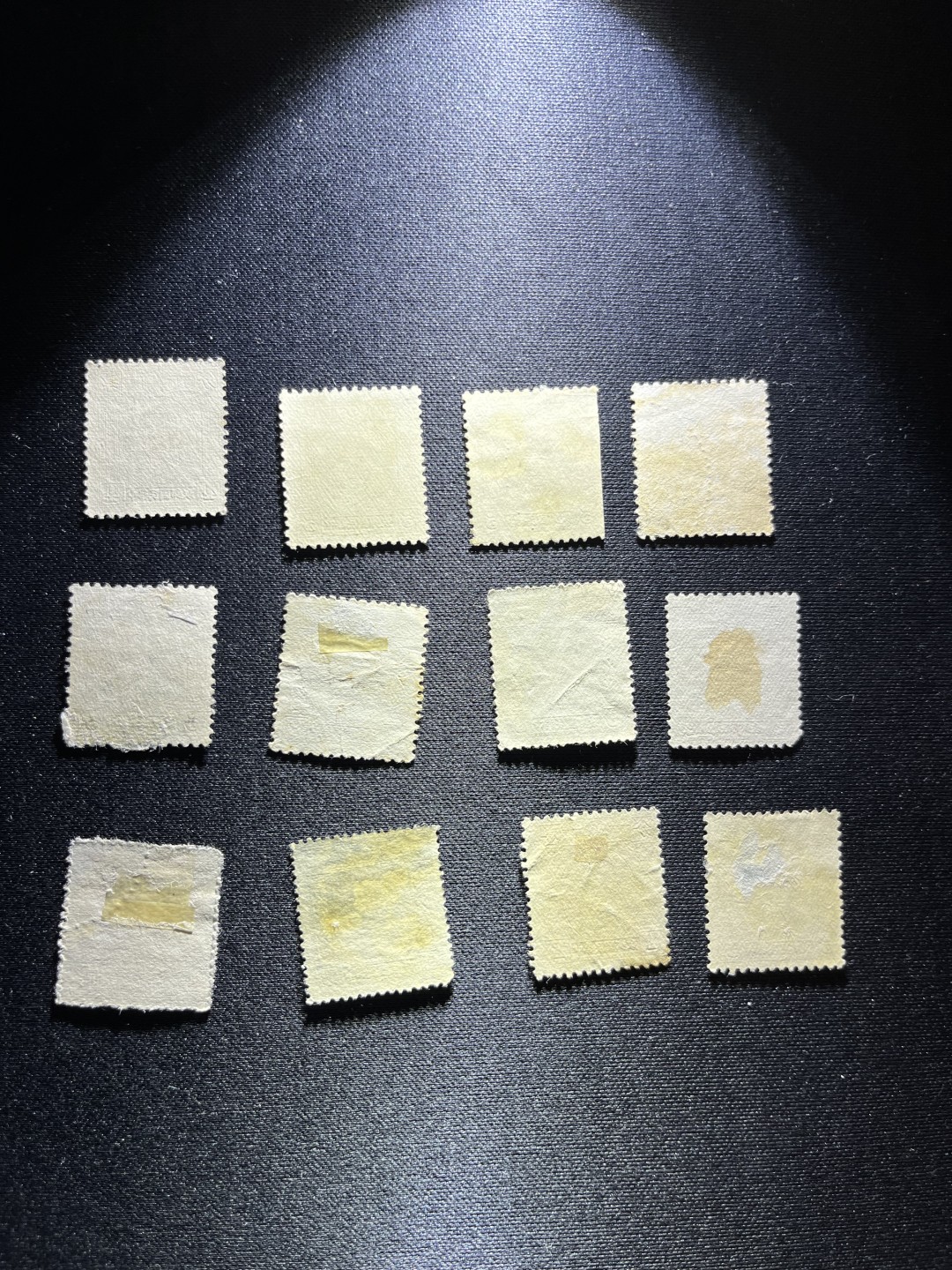 洪涛臻品 精选邮票限时拍卖第二十四期 民国孙像邮票几枚，品相自定，年代久远，喜欢不要错过！