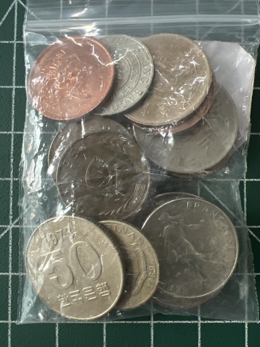 泡泡堂第八十六期  世界硬币纪念章邮票专场（无押金，无佣金，捡漏，全场20包邮，偏远地区除外） 杂币一袋三