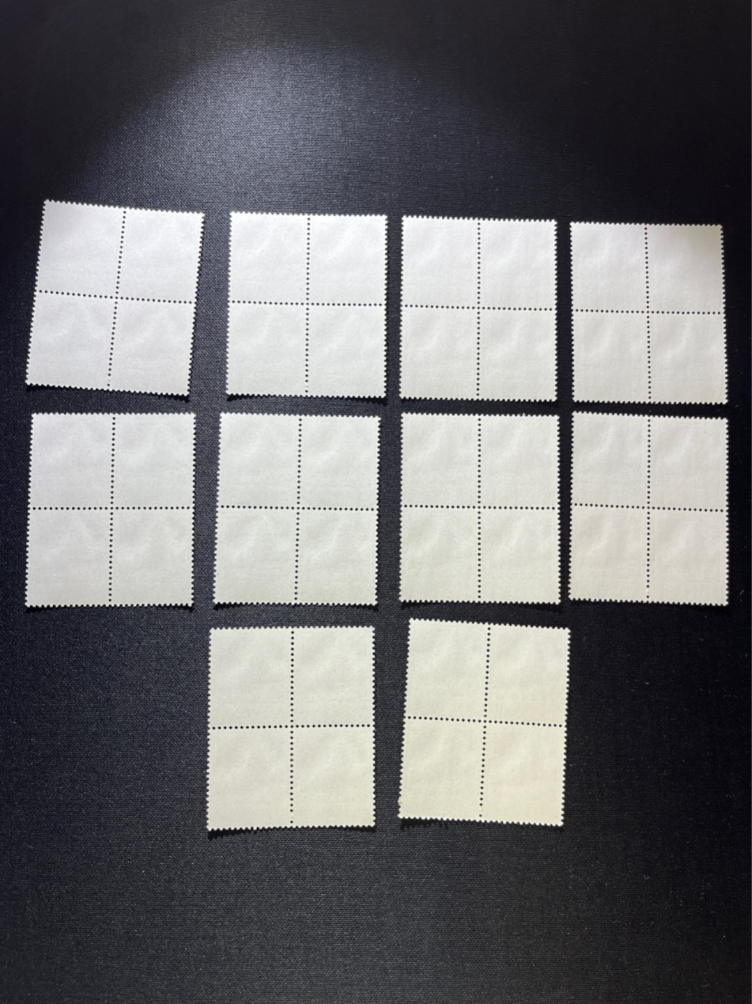洪涛臻品 精选邮票限时拍卖第二十五期 普18 1分煤炭方连10组，经典小票，雕刻版非常漂亮。版撕嘎嘎绝，买到就是赚到，光线效果不理想，背面非常白，放心拍，全品可评级
