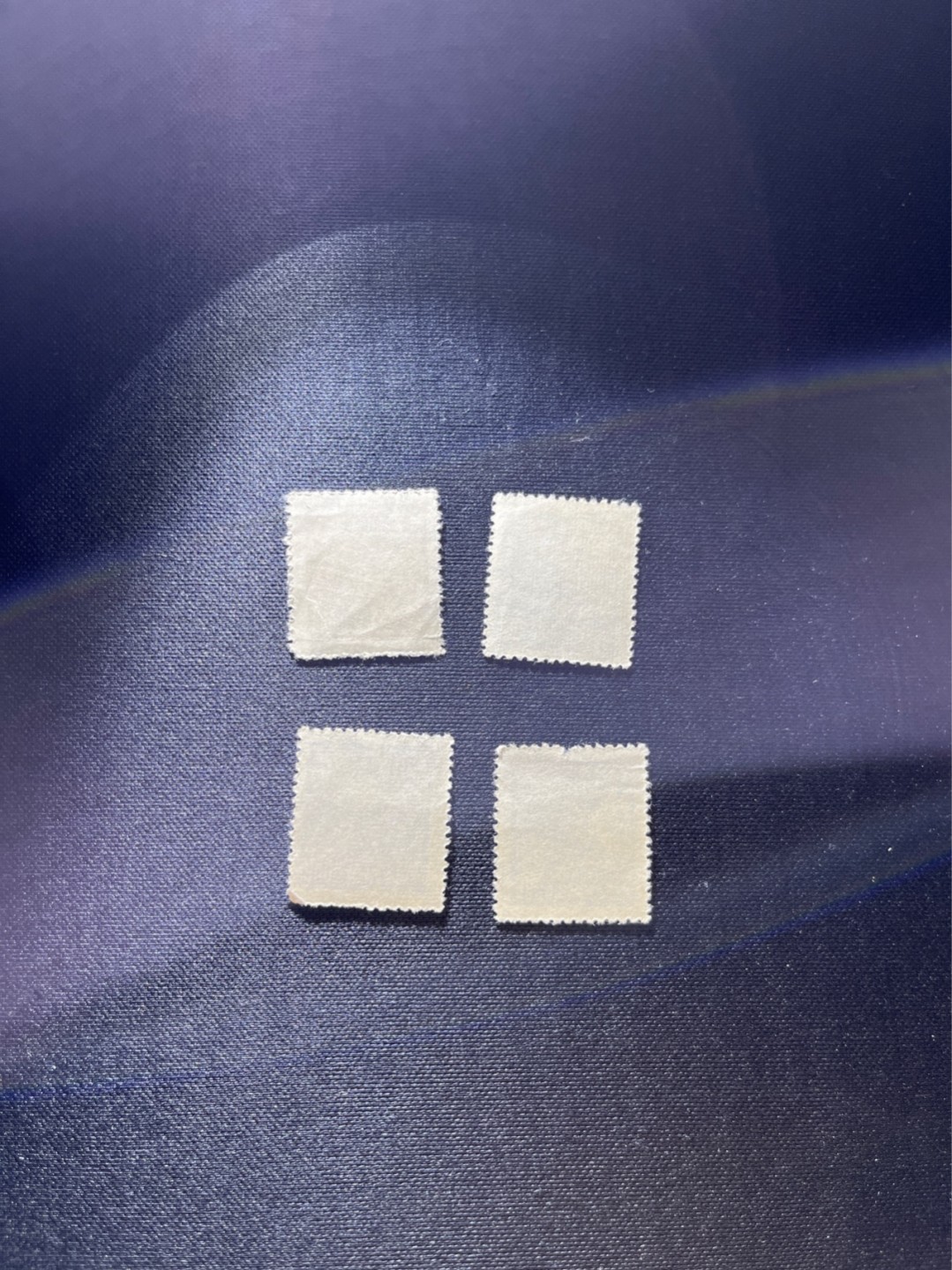 洪涛臻品 精选邮票限时拍卖第二十五期 普1上品3枚  1枚中上品有缺口，普票首套开门之作，非常有意义，注意捡漏