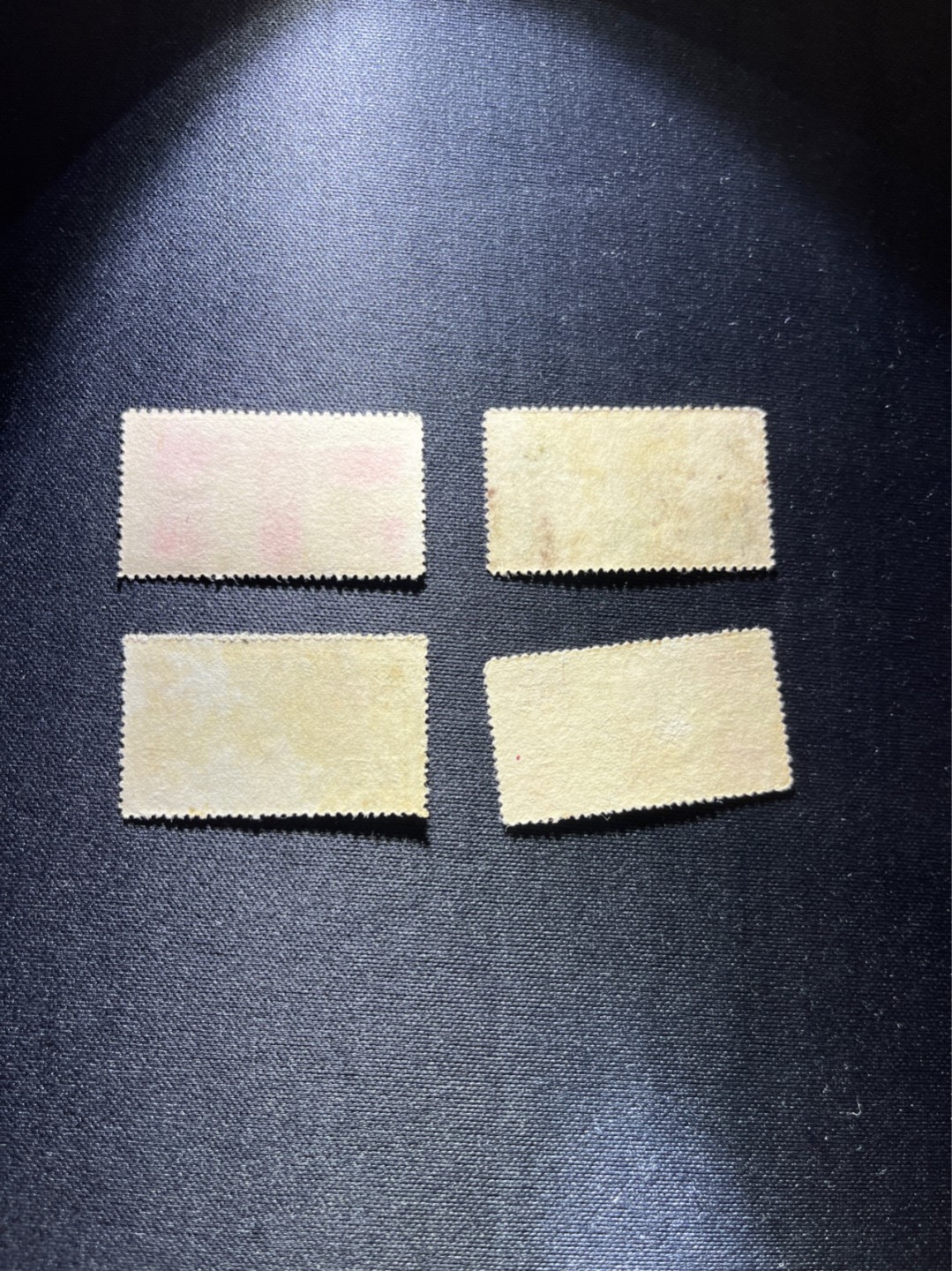 洪涛臻品 精选邮票限时拍卖第二十五期 民国加字改值航空邮票一组4枚，新票，品相自定，喜欢不要错过