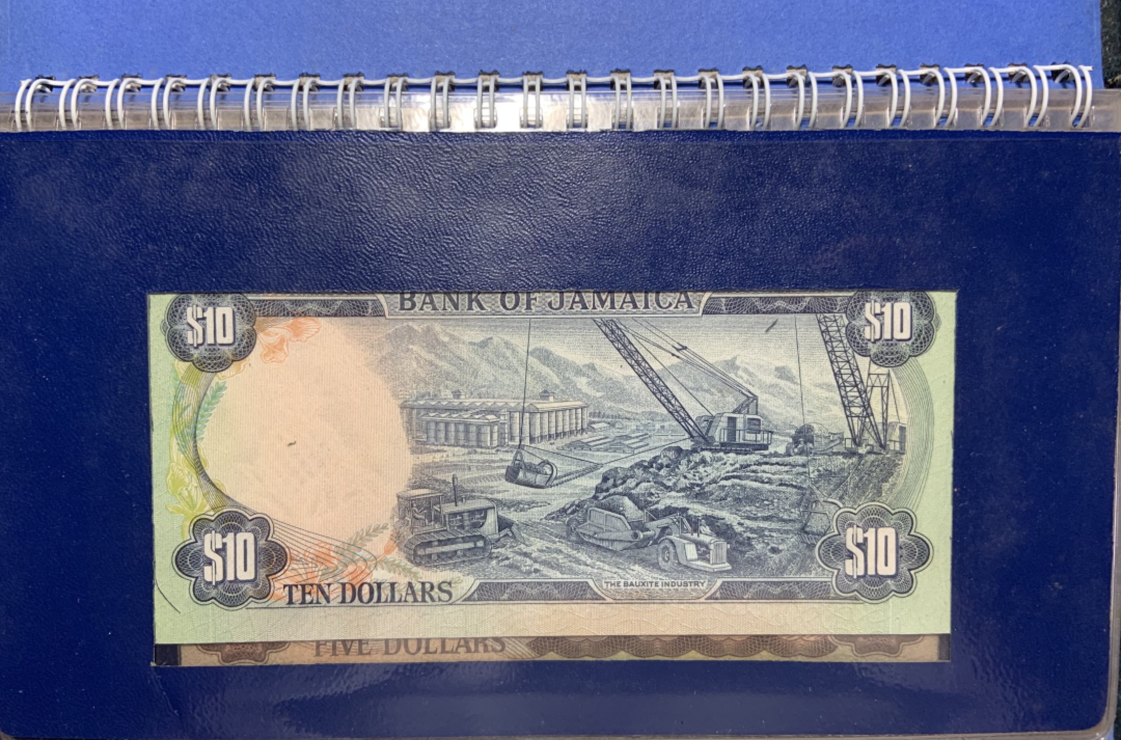 收藏联盟Quantum Auction 第190期拍卖(已更新) 牙买加1977年1-10元同号纸币 品相全新UNC  官方限量发行7500套收藏纪念册