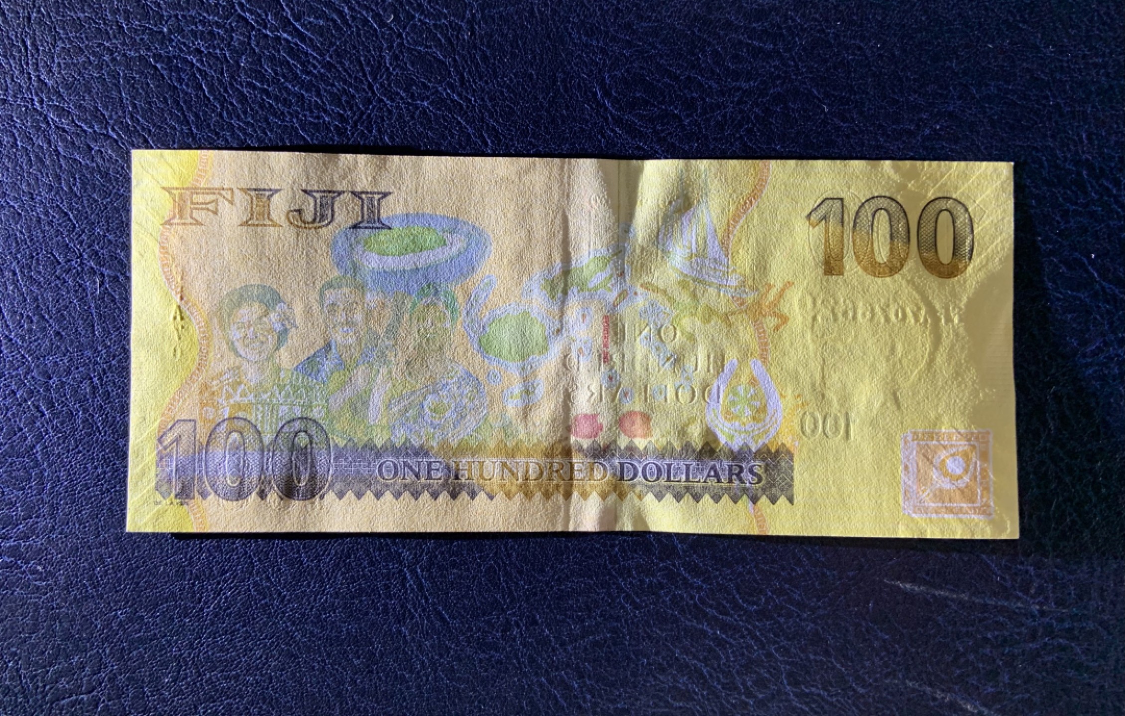 收藏联盟Quantum Auction 第190期拍卖(已更新) 斐济群岛2013年100元 非全新 品相AU 首发冠号FFA