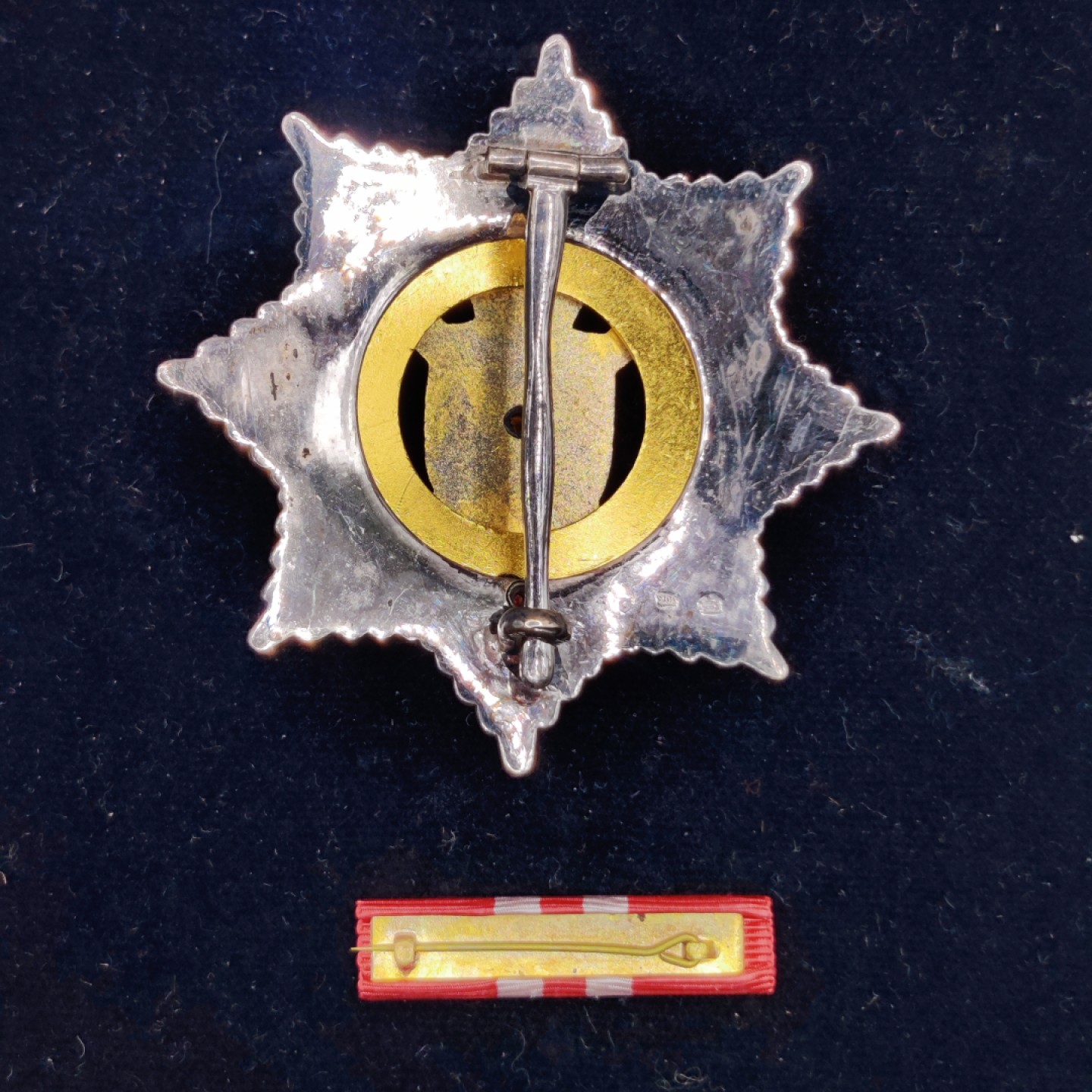 全场0元起拍 咸鱼国勋章拍卖专场 南斯拉夫 二级军事功勋勋章 带盒略 银制带标