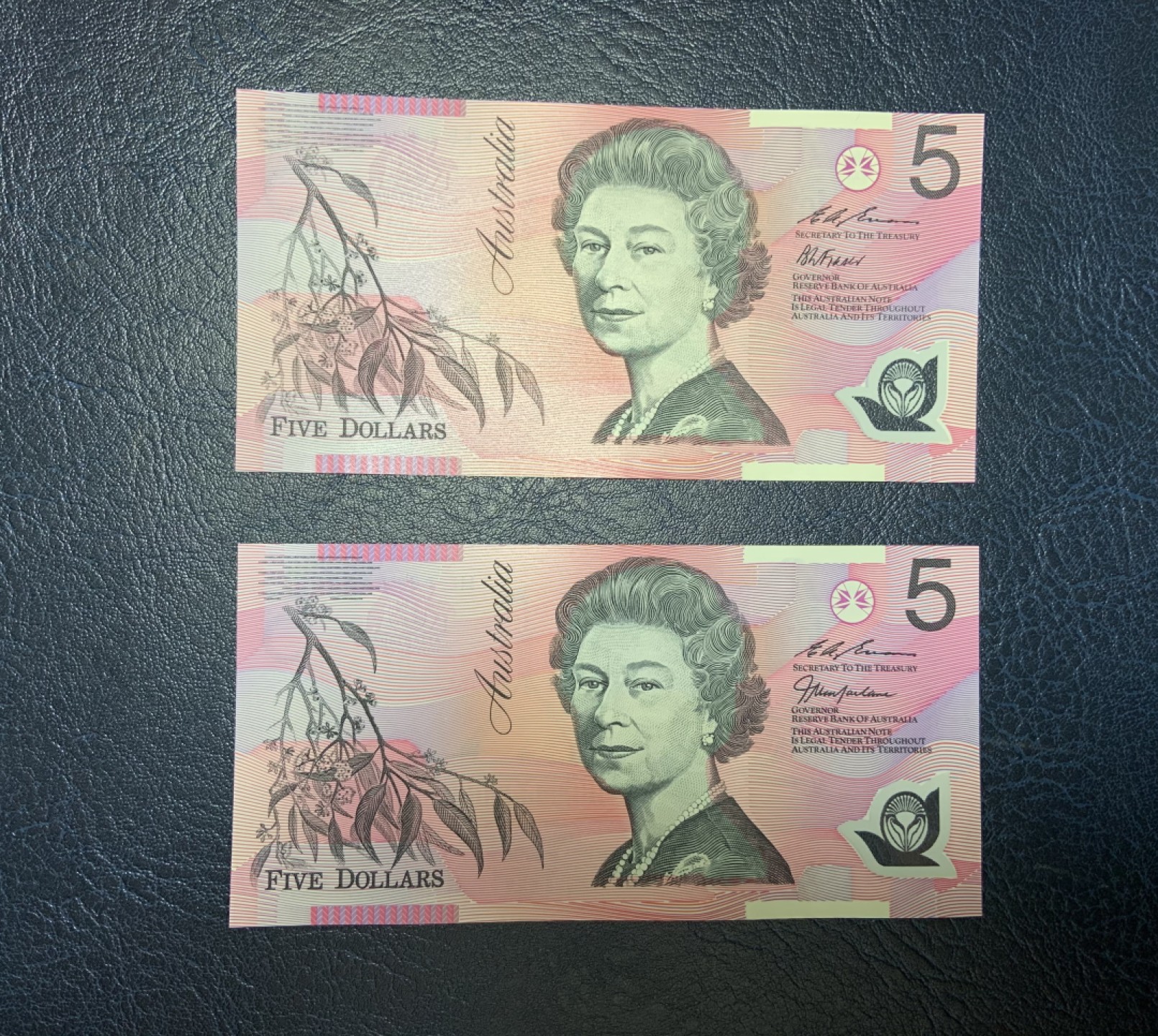 收藏联盟Quantum Auction 第191期拍卖(再次更新) 澳大利亚1996年5元全同号一对了品相全新UNC 塑料币 带原版纪念册