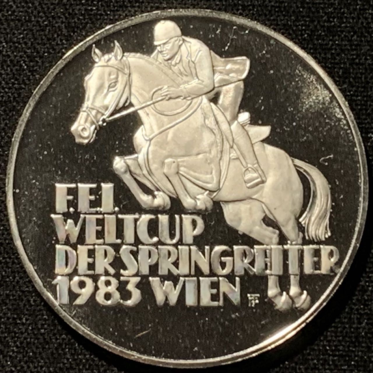 紫瑗钱币——第207期拍卖 奥地利 1983年 世界杯跳马锦标赛 500先令 24克 0.64银 精制