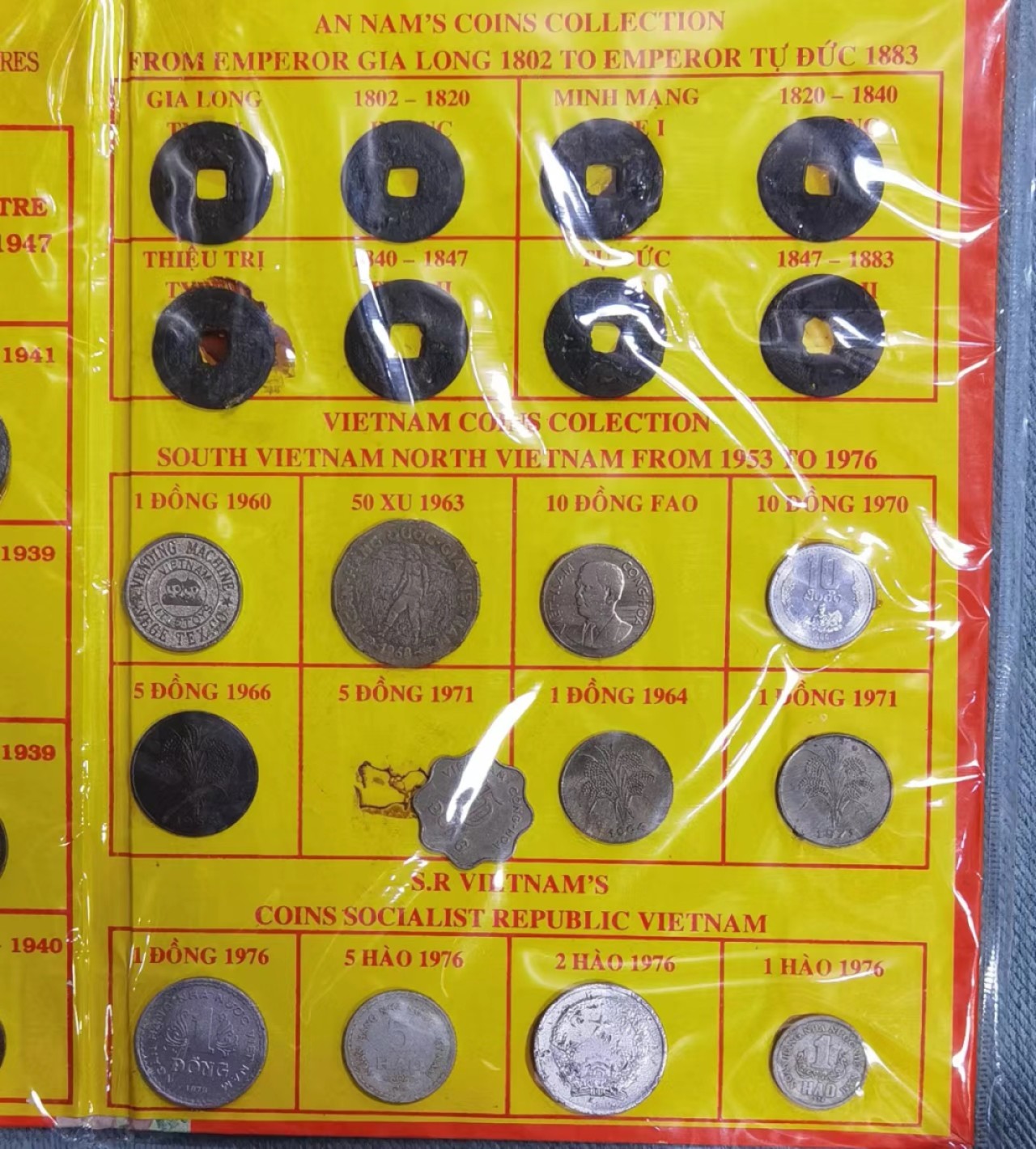 北京马甸外国币专卖微拍第八十四期，外国非贵金属流通币，纪念币专场，加中国近年邮票若干，陆续上新，欢迎关注 越南旅游纪念钱币册，本册钱币均为真品o