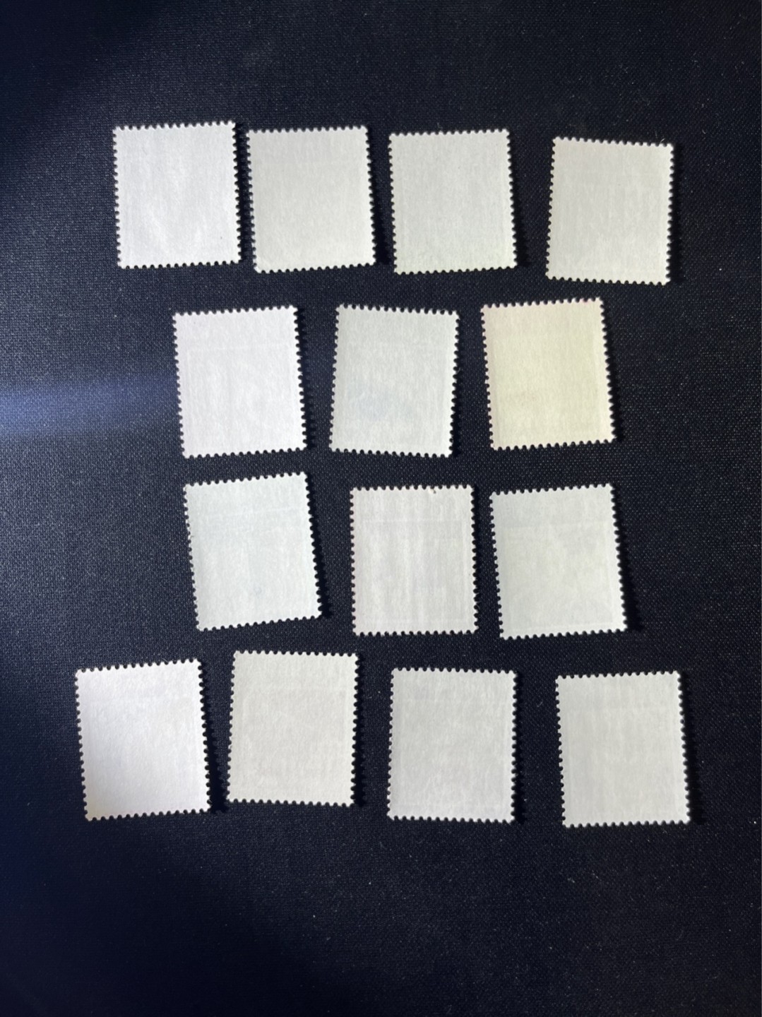 洪涛臻品 精选邮票限时拍卖第二十六期 普18  新全，经典大套票，版撕嘎嘎绝，带硅胶手套撕的，收藏级品相，拍照光线不理想，背面雪白，普通全品容易买，版撕全品不敢碰，喜欢不要错过，随时售缺，全品可评级
