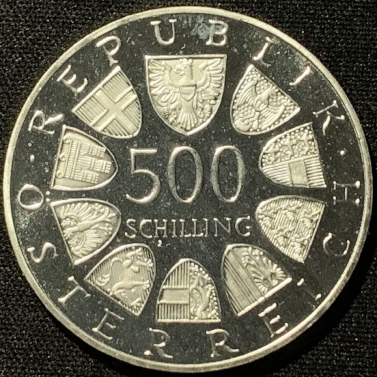 紫瑗钱币——第207期拍卖 奥地利 1988年 圣乔治堡修道院850周年 500先令 24克 0.64银 精制