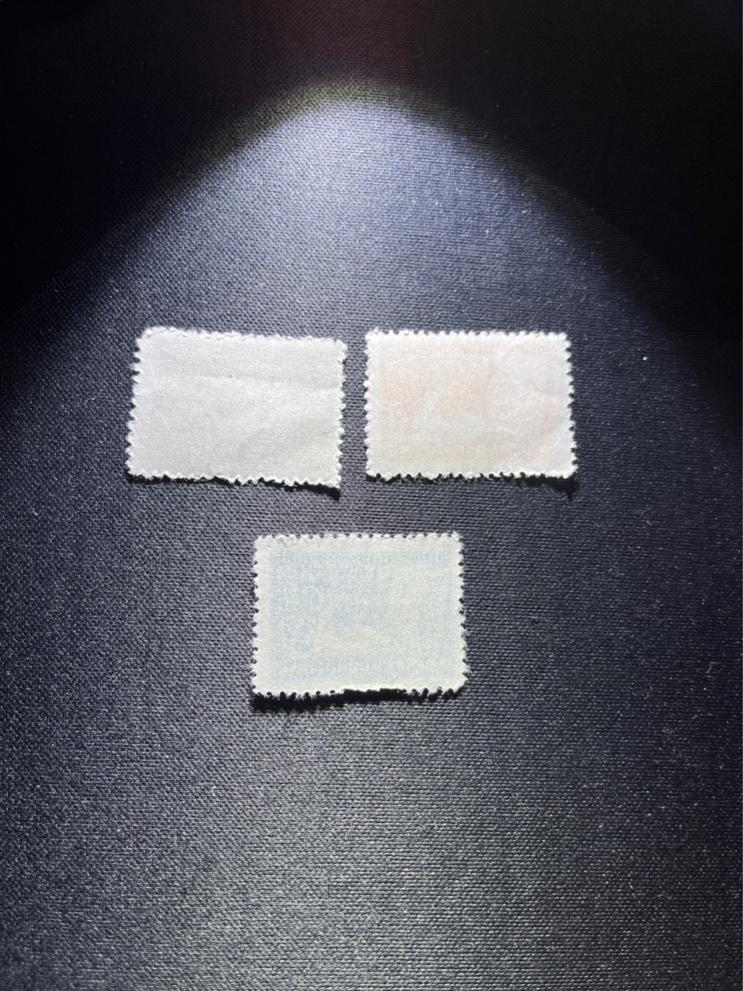 洪涛臻品 精选邮票限时拍卖第二十七期 解放区邮票三枚一组，上品
