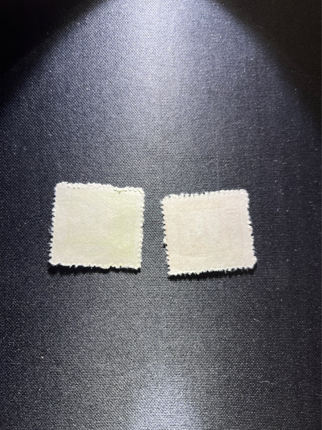 洪涛臻品 精选邮票限时拍卖第二十七期 民国邮票两枚，双12纪念，错位票，几乎全品