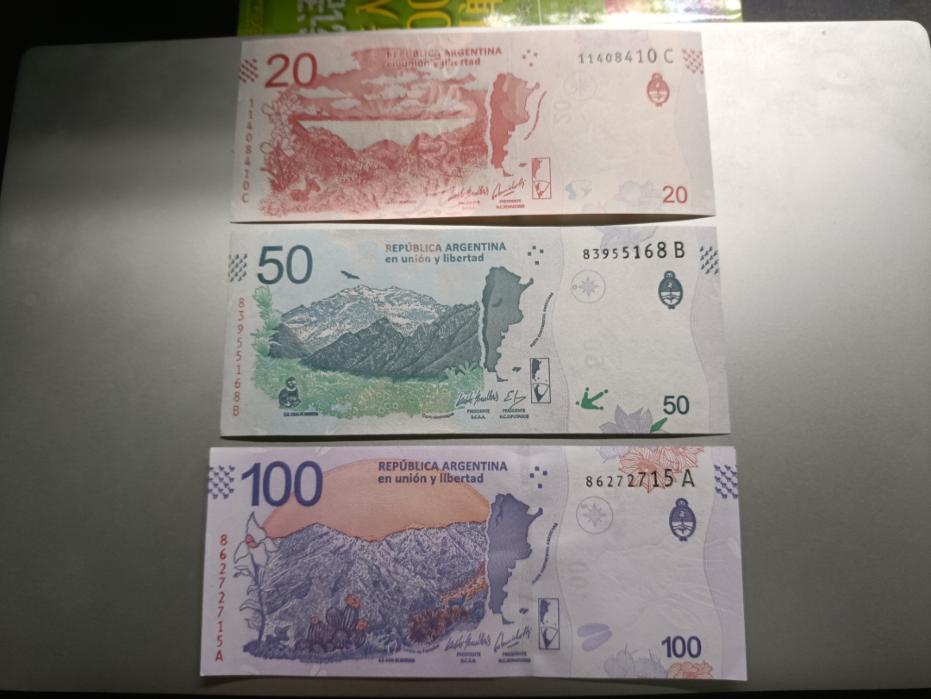 【专场20220918】全/散套币专场 【拍品011】阿根廷2018版20+50+100比索套币全新UNC组合2